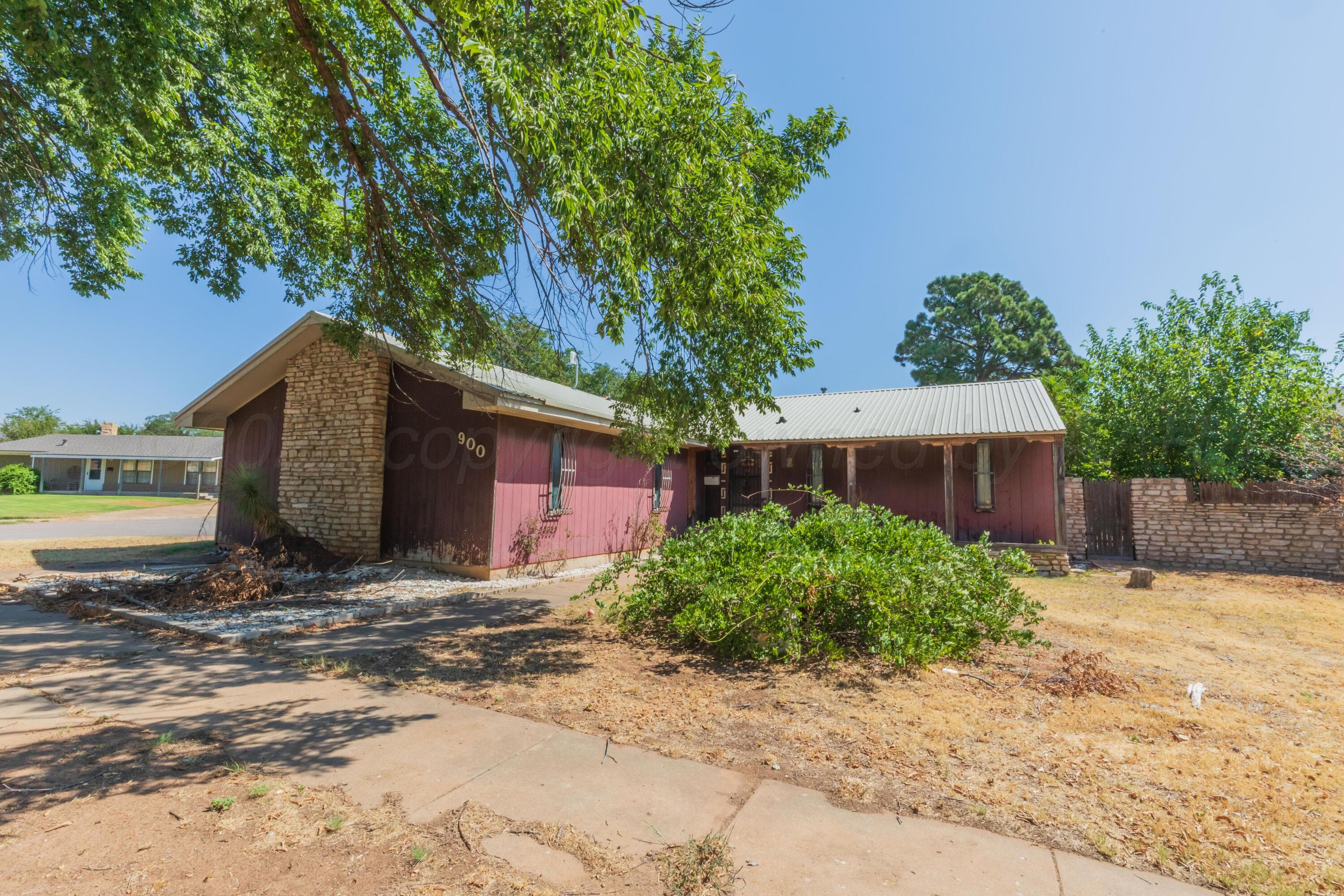 900 S Madden Street, Shamrock, TX 79079, photo 2
