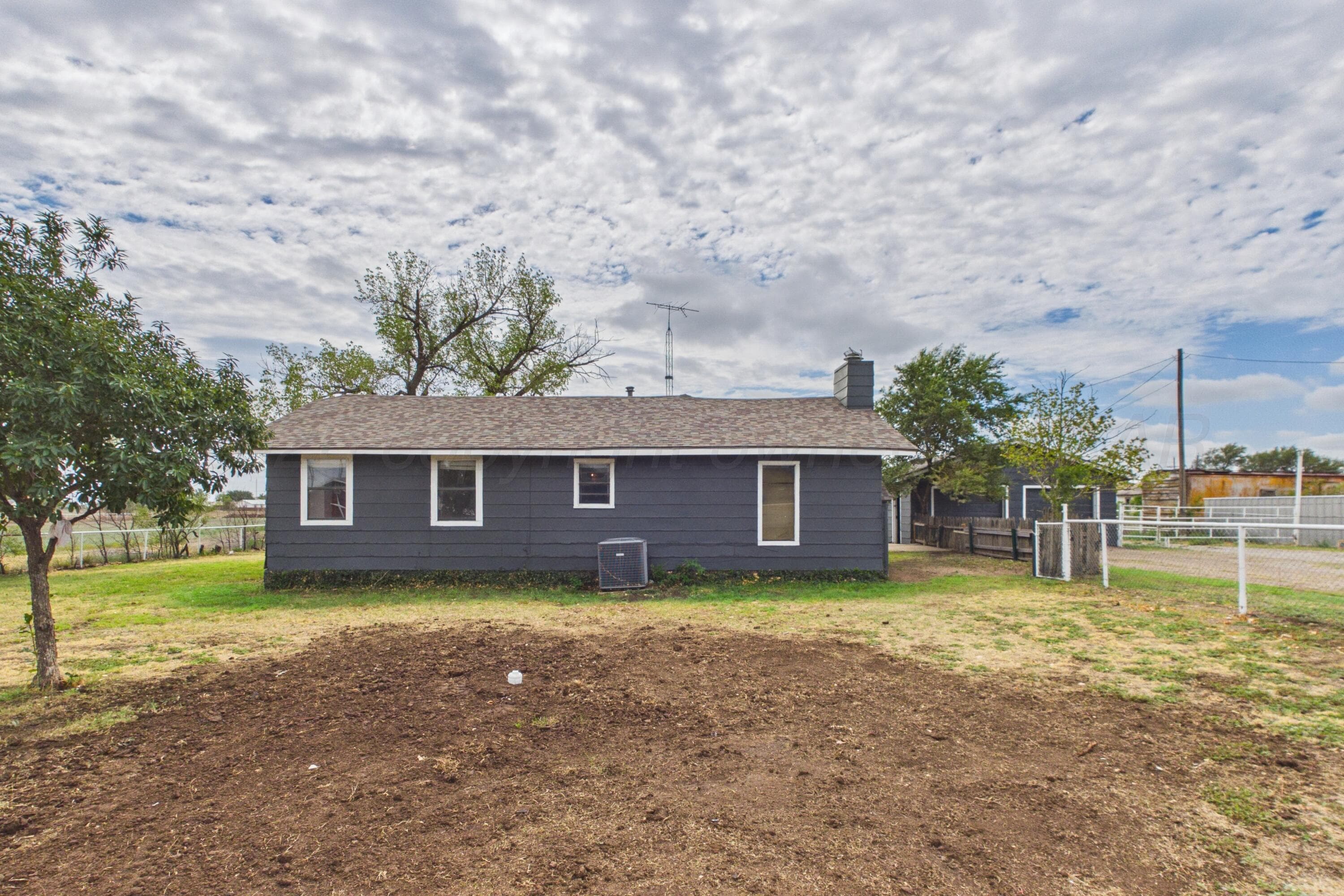 801 W CRAWFORD Street, Pampa, TX 79065-7109, photo 4