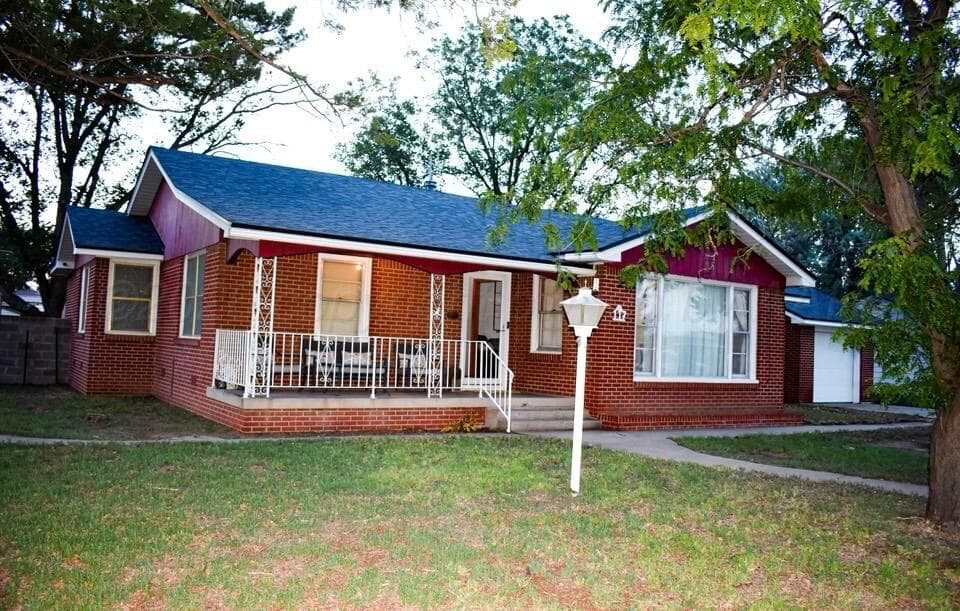 117 CEDAR Avenue, Dumas, TX 79029-3204