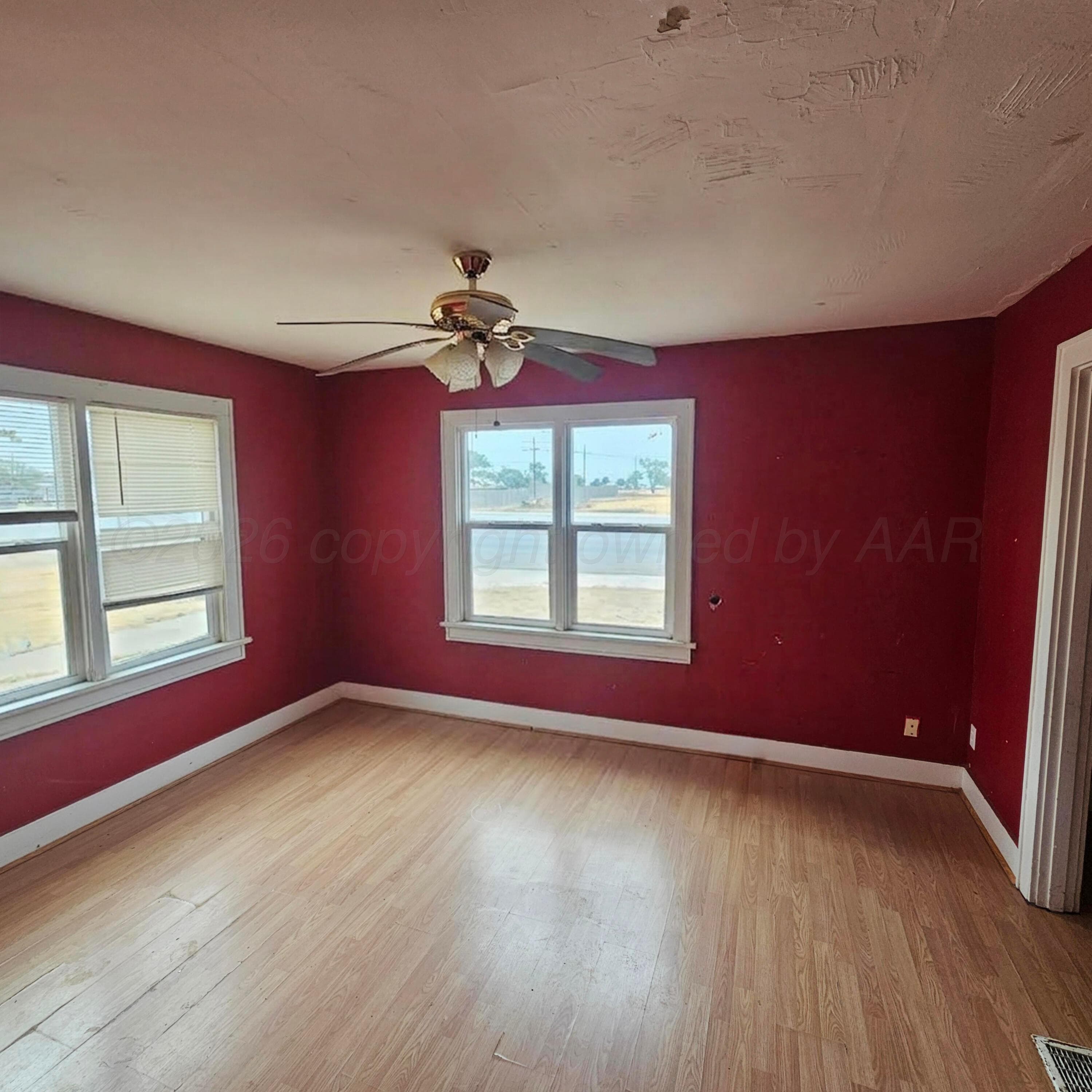 525 SE 2nd Street, Tulia, TX 79088, photo 10