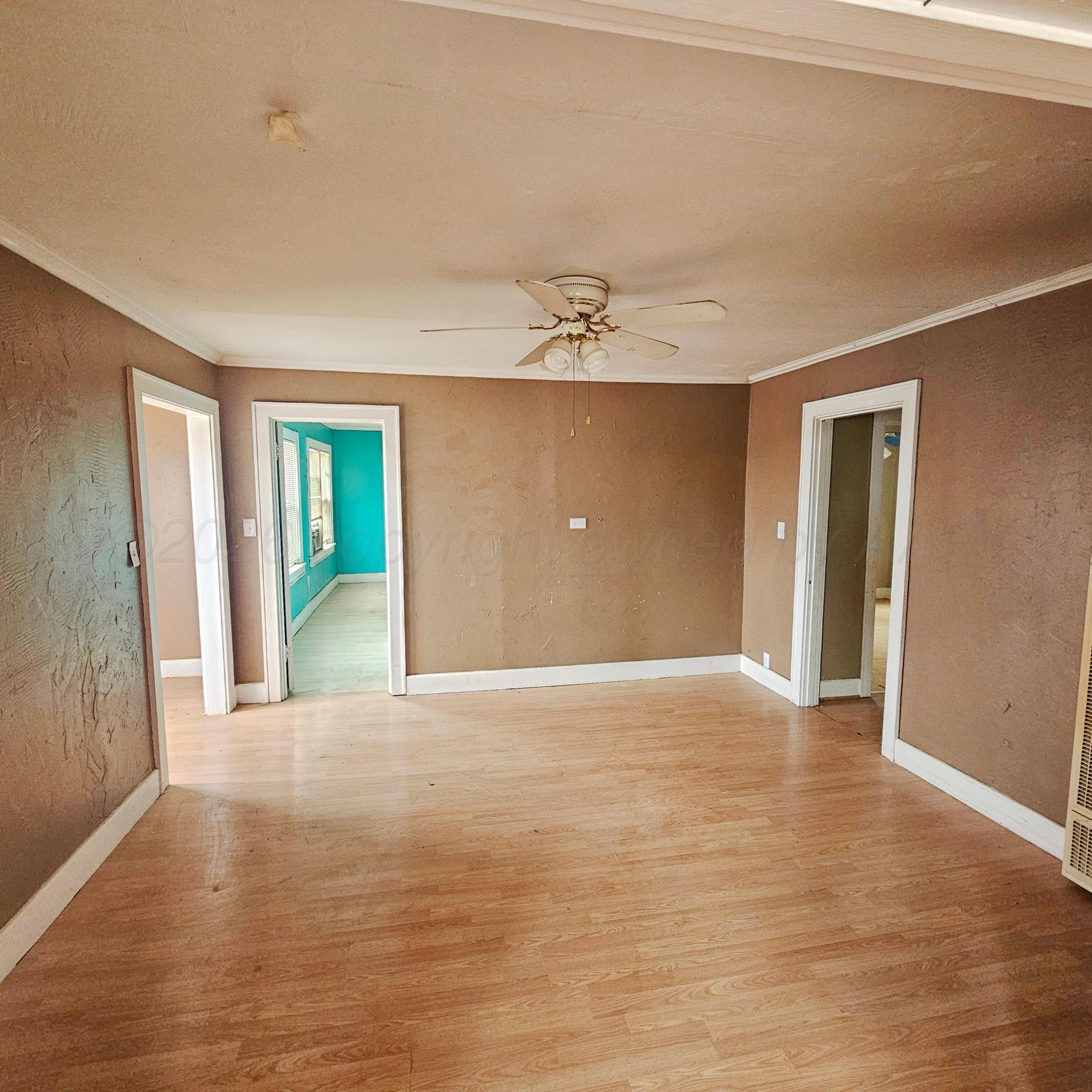 525 SE 2nd Street, Tulia, TX 79088, photo 7