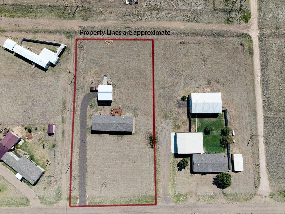 300 10th Street, Claude, TX 79019, photo 3