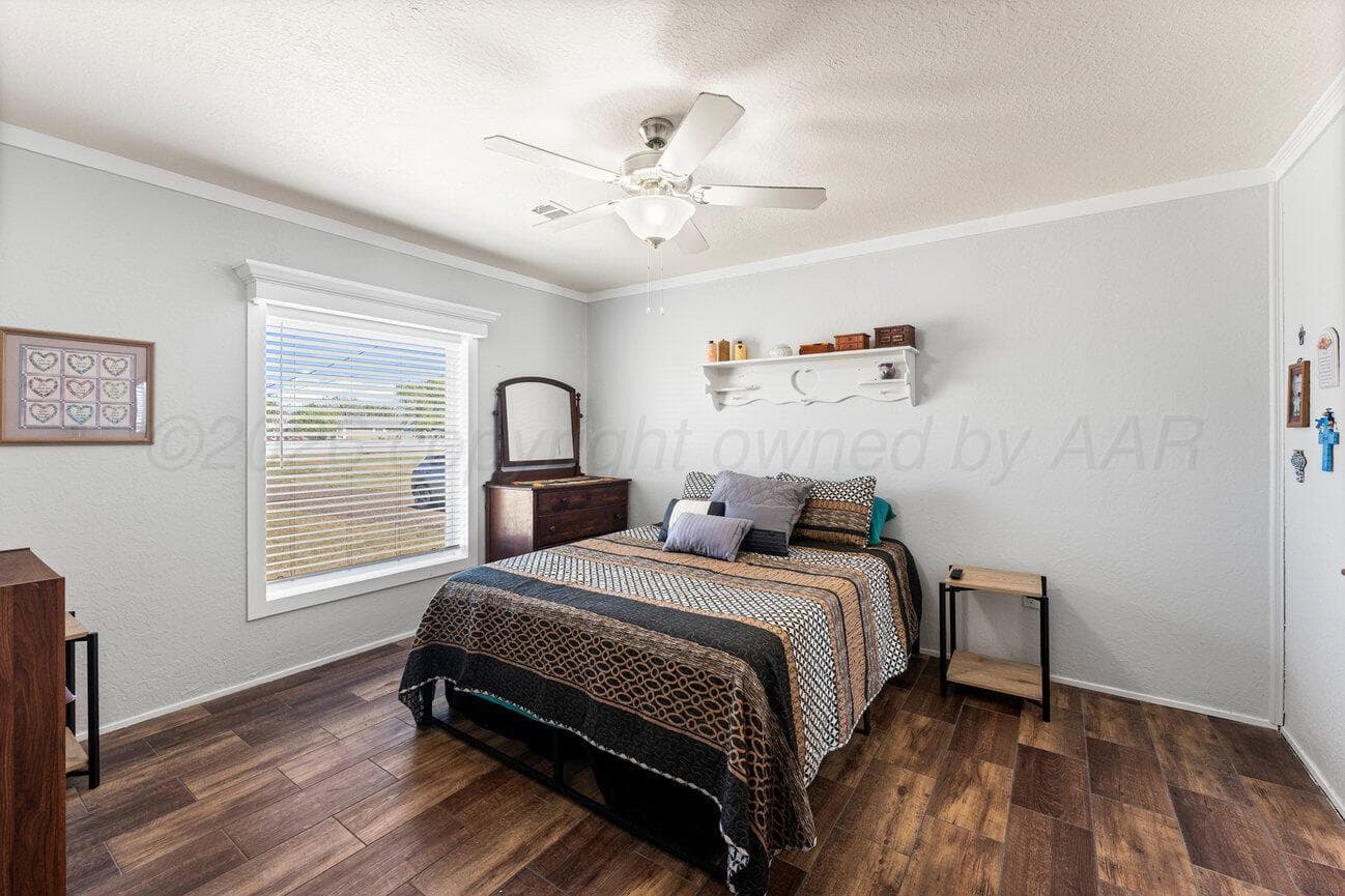 300 10th Street, Claude, TX 79019, photo 35