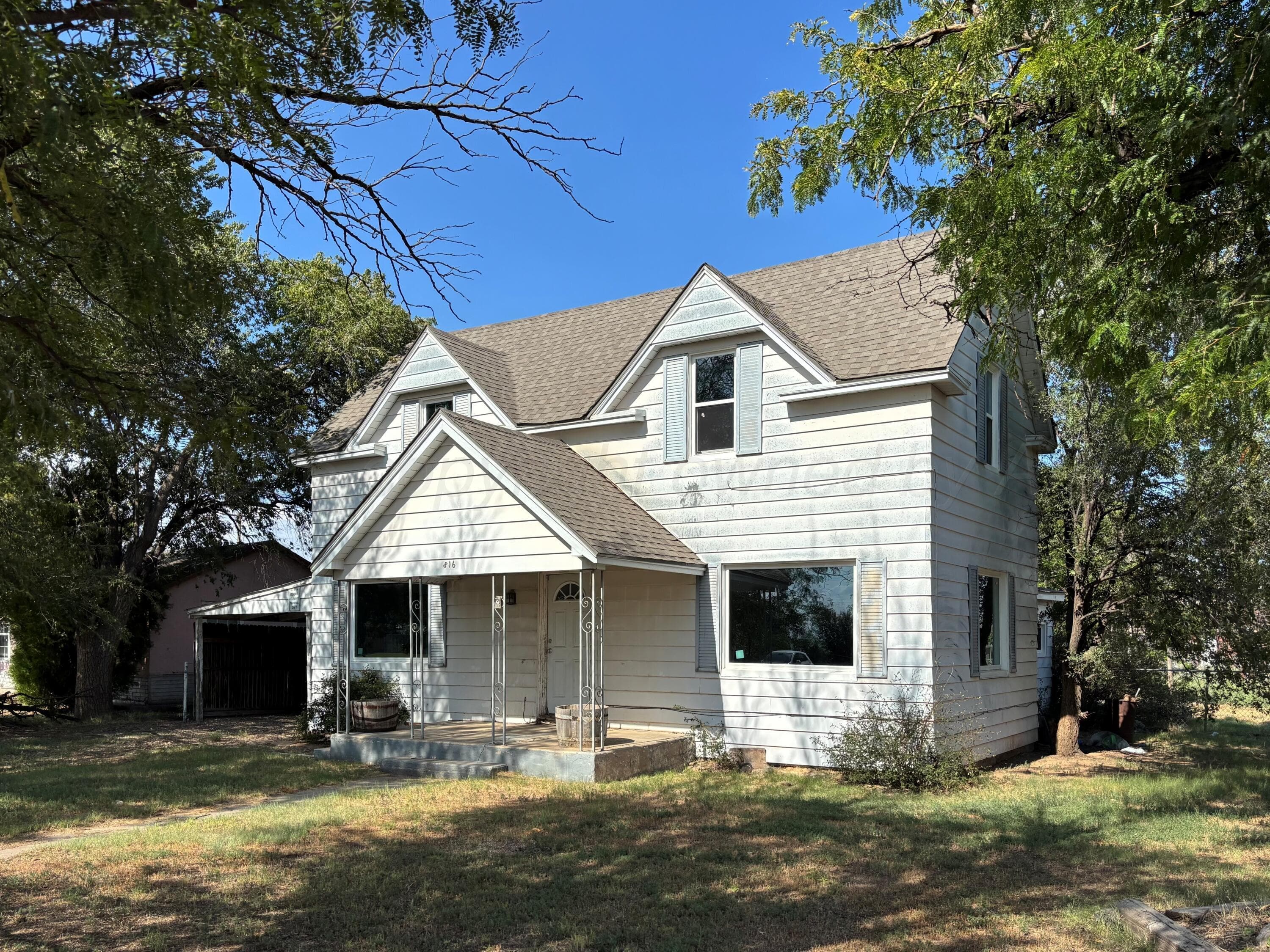816 N Maple Street, Stratford, TX 79084