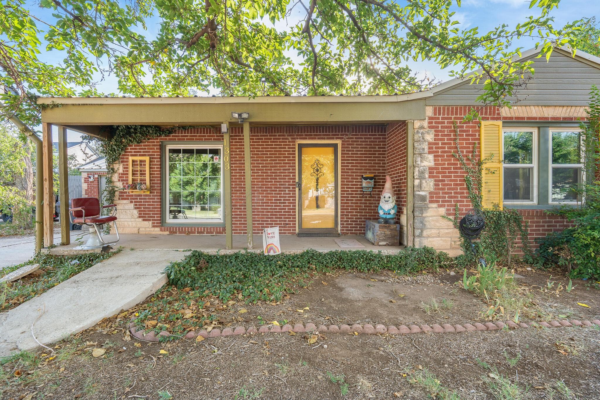 1303 S AVONDALE Street, Amarillo, TX 79106