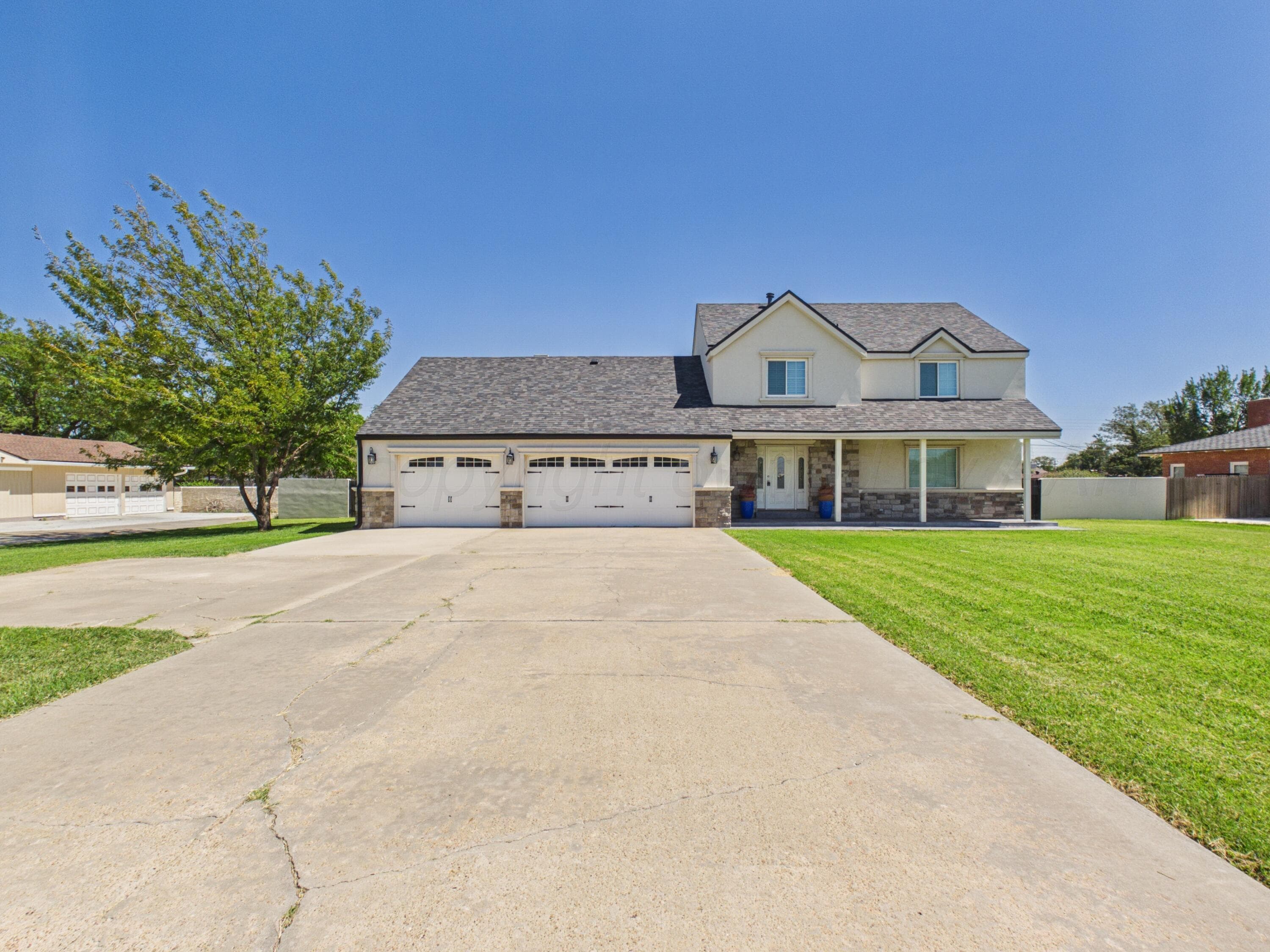 2706 N DUNCAN Street, Pampa, TX 79065-4611, photo 2