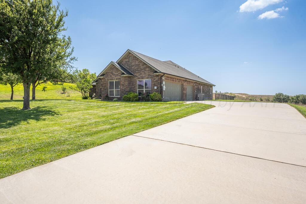 8401 Shady Lake Drive, Canyon, TX 79015, photo 3