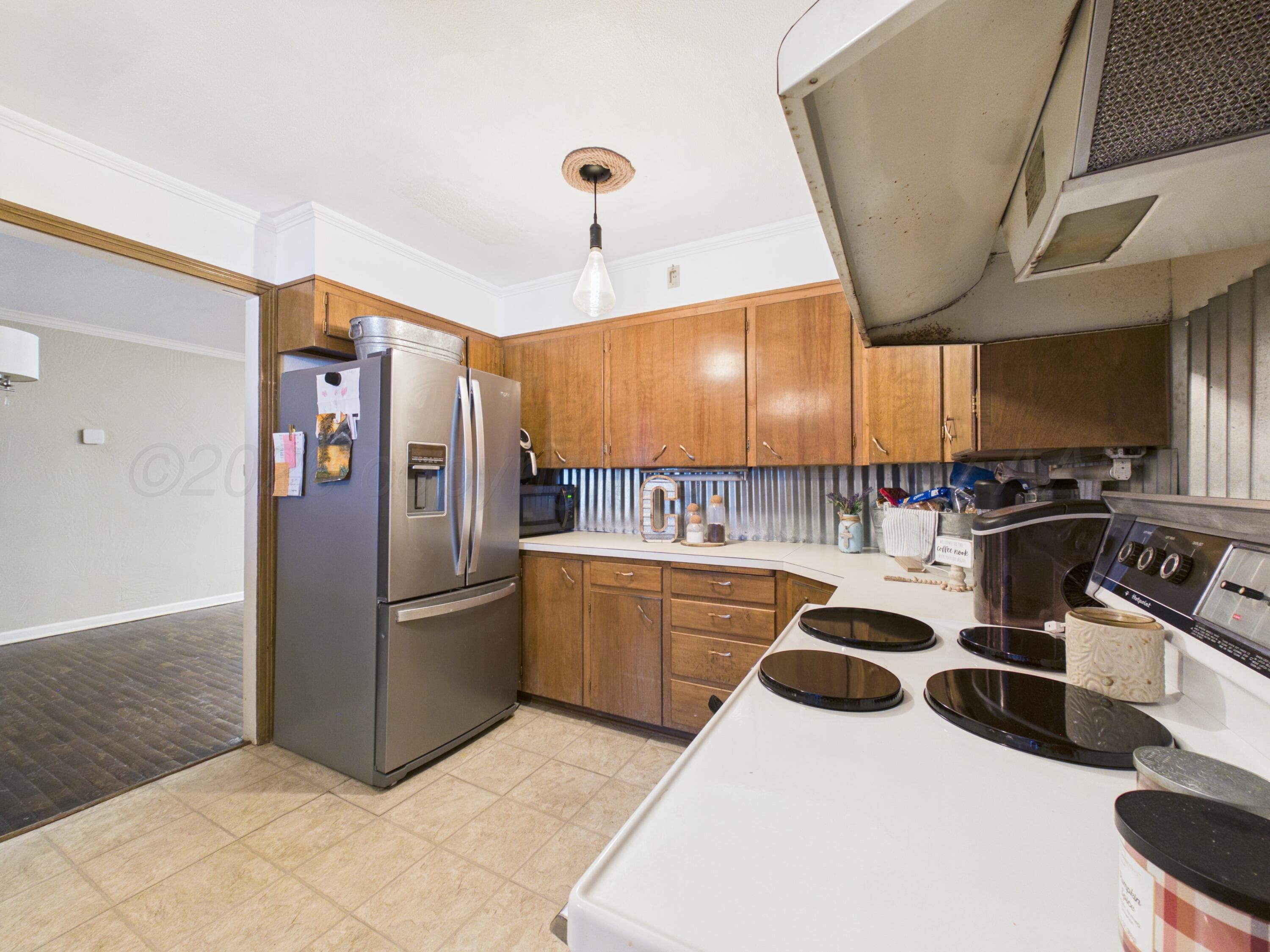 1704 N Christine Street, Pampa, TX 79065-4432, photo 8