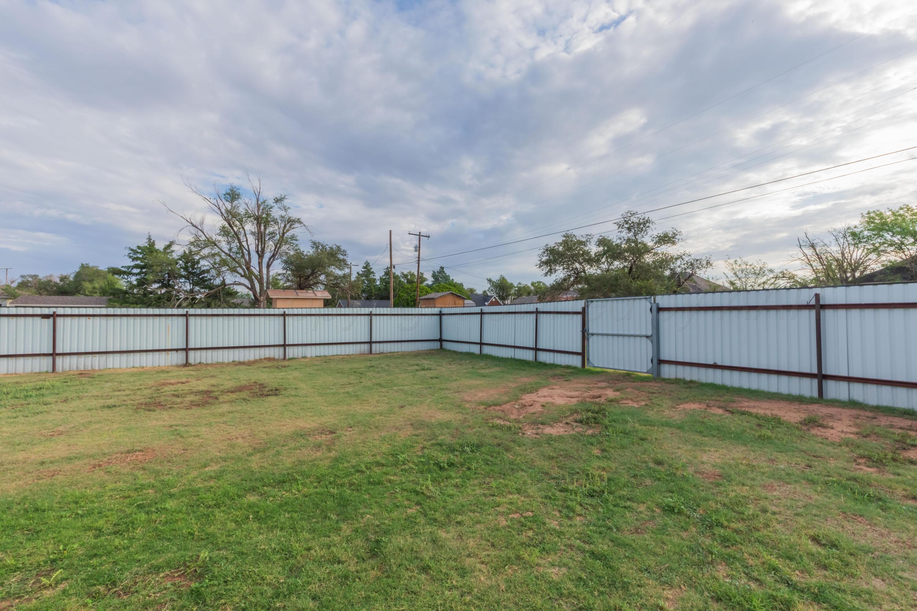 313 High Street, Claude, TX 79019, photo 35