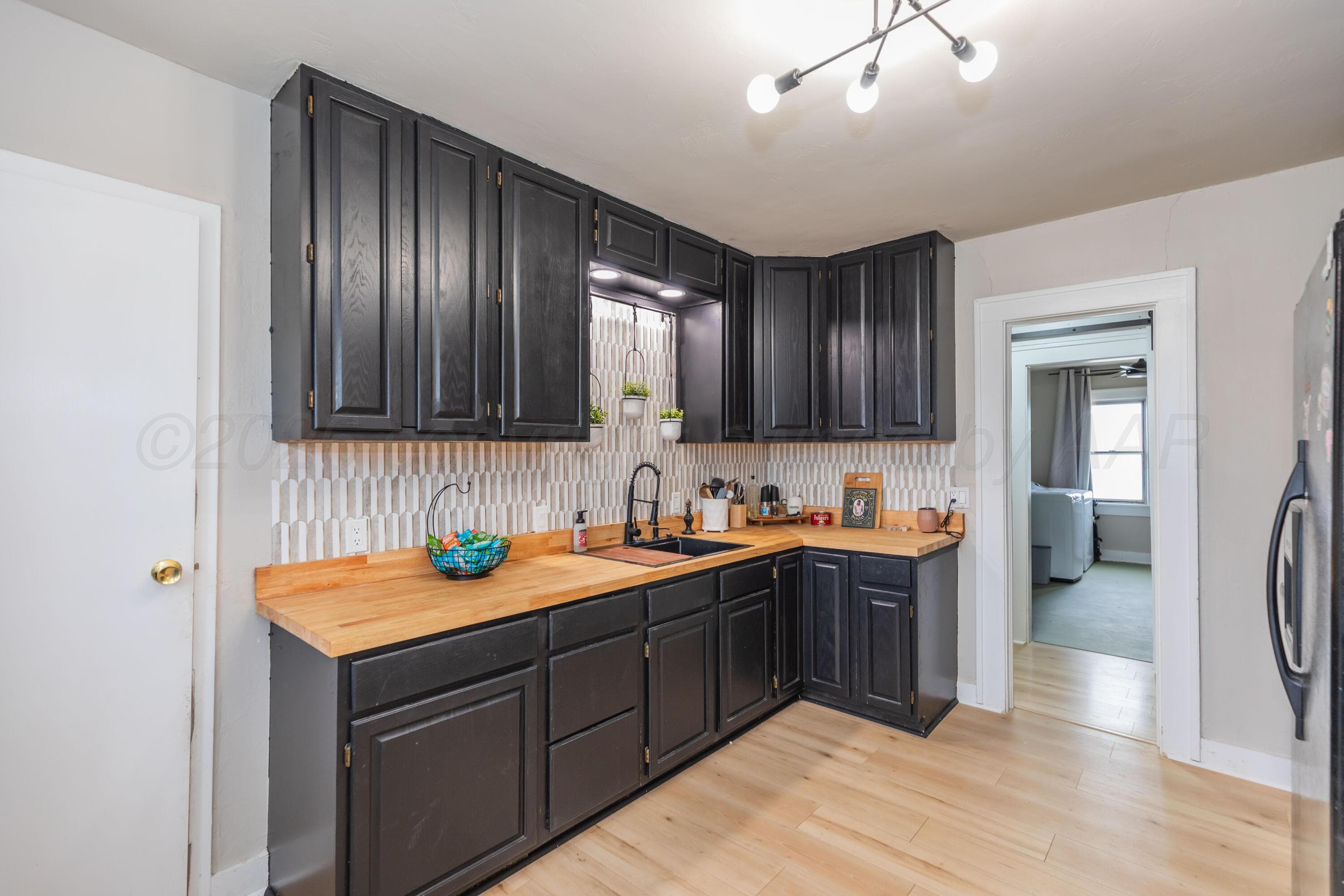 313 High Street, Claude, TX 79019, photo 17