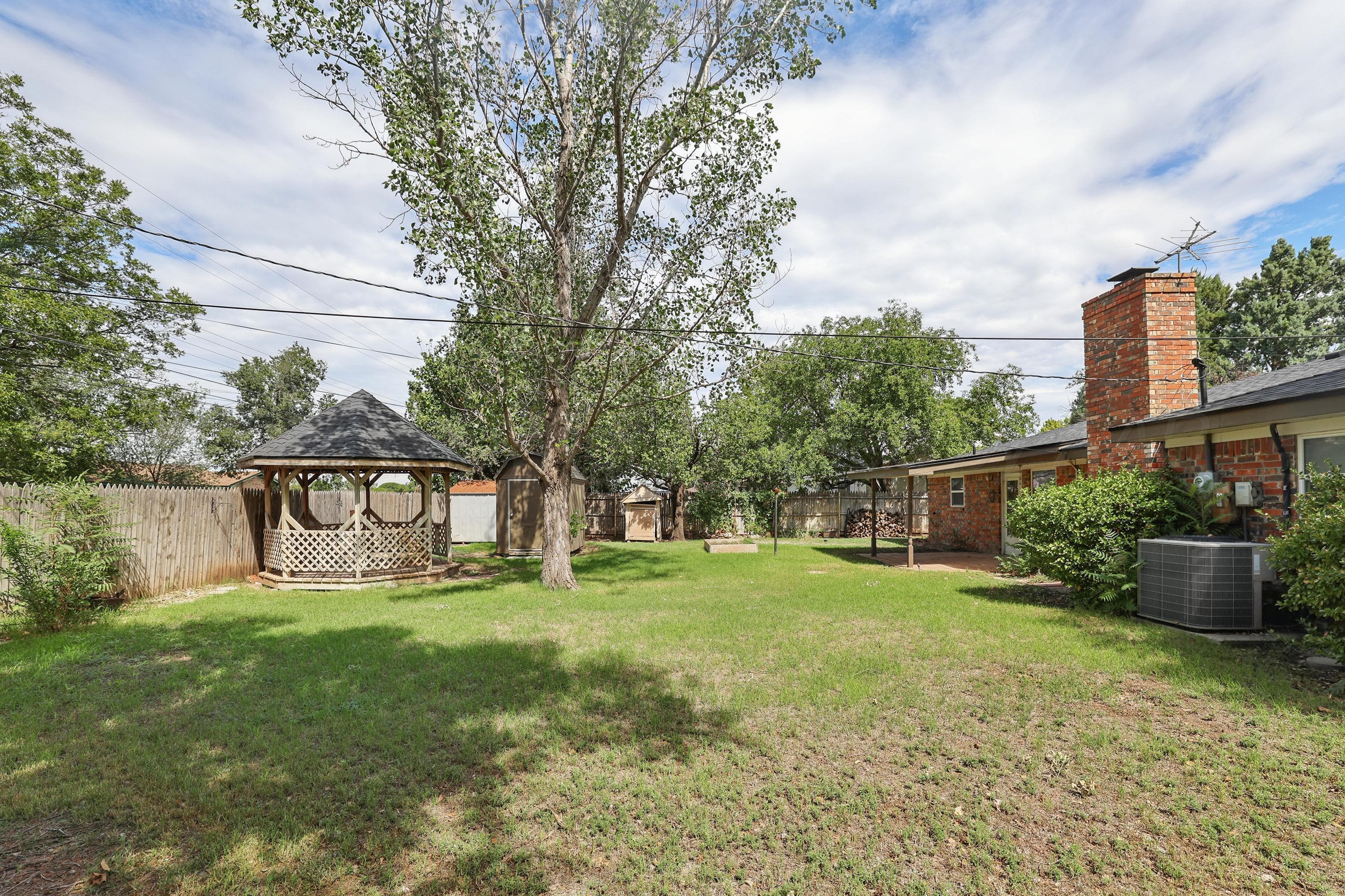704 PHILLIPS Drive, Dumas, TX 79029-5326, photo 35