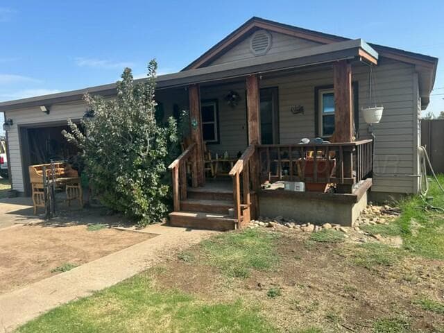 404 N Longwood Avenue, Fritch, TX 79036