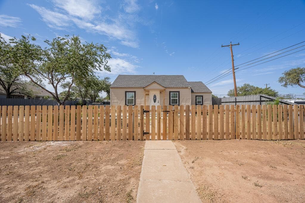800 S SPRING Street, Amarillo, TX 79104-2229, photo 4