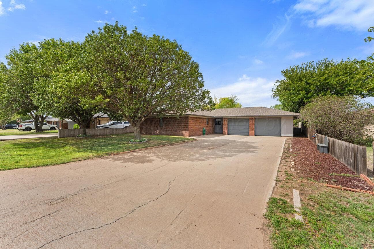 504 Pratt Street, Claude, TX 79019, photo 3