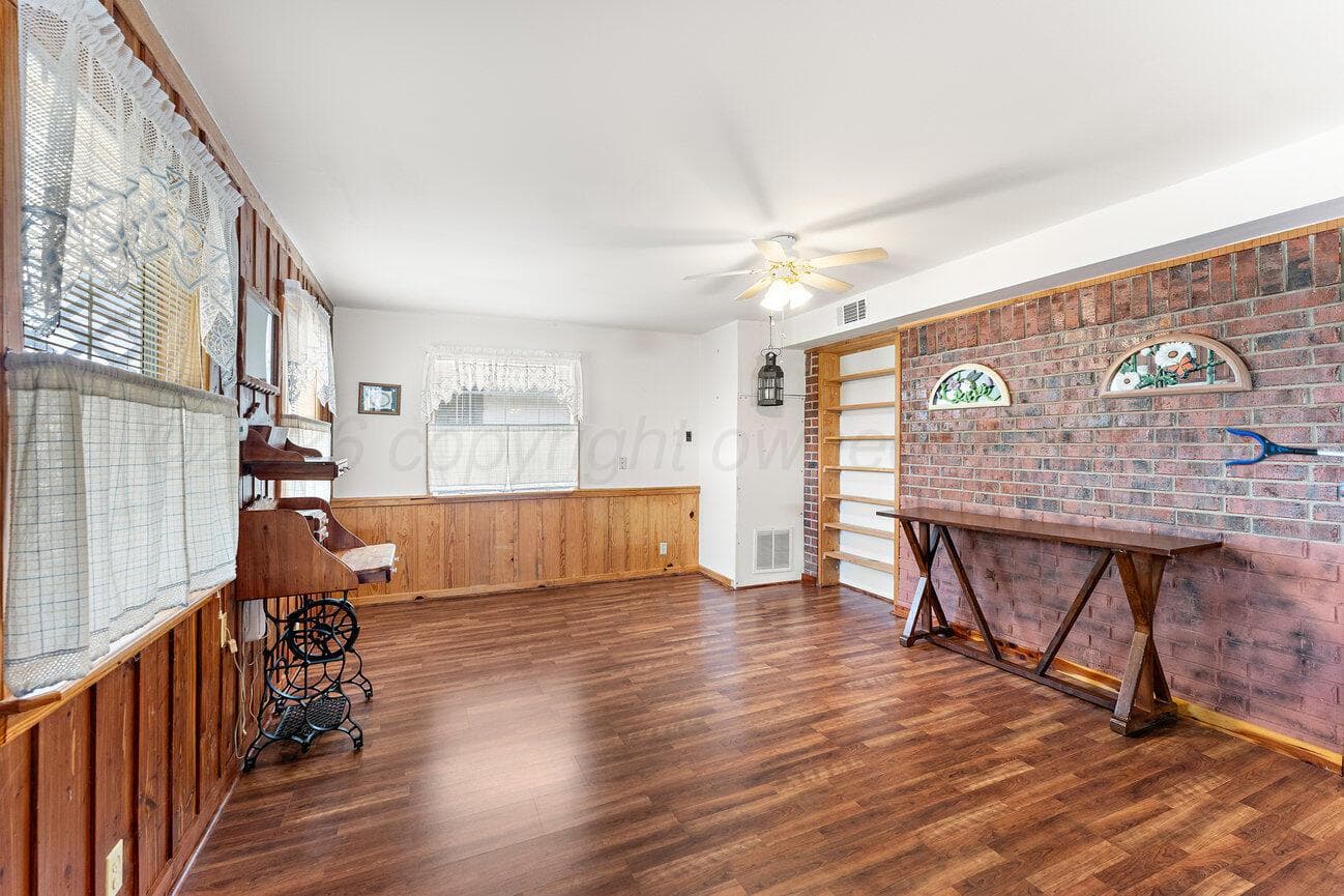 504 Pratt Street, Claude, TX 79019, photo 18