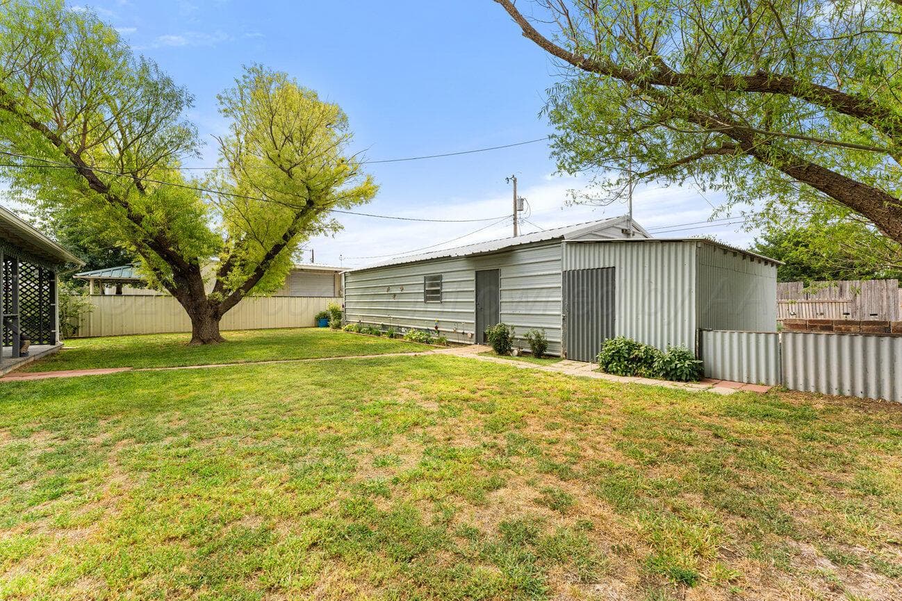 504 Pratt Street, Claude, TX 79019, photo 50