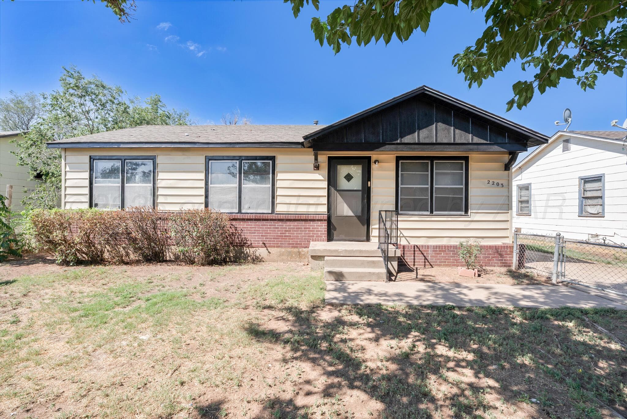2203 N WOODLAND Street, Amarillo, TX 79107