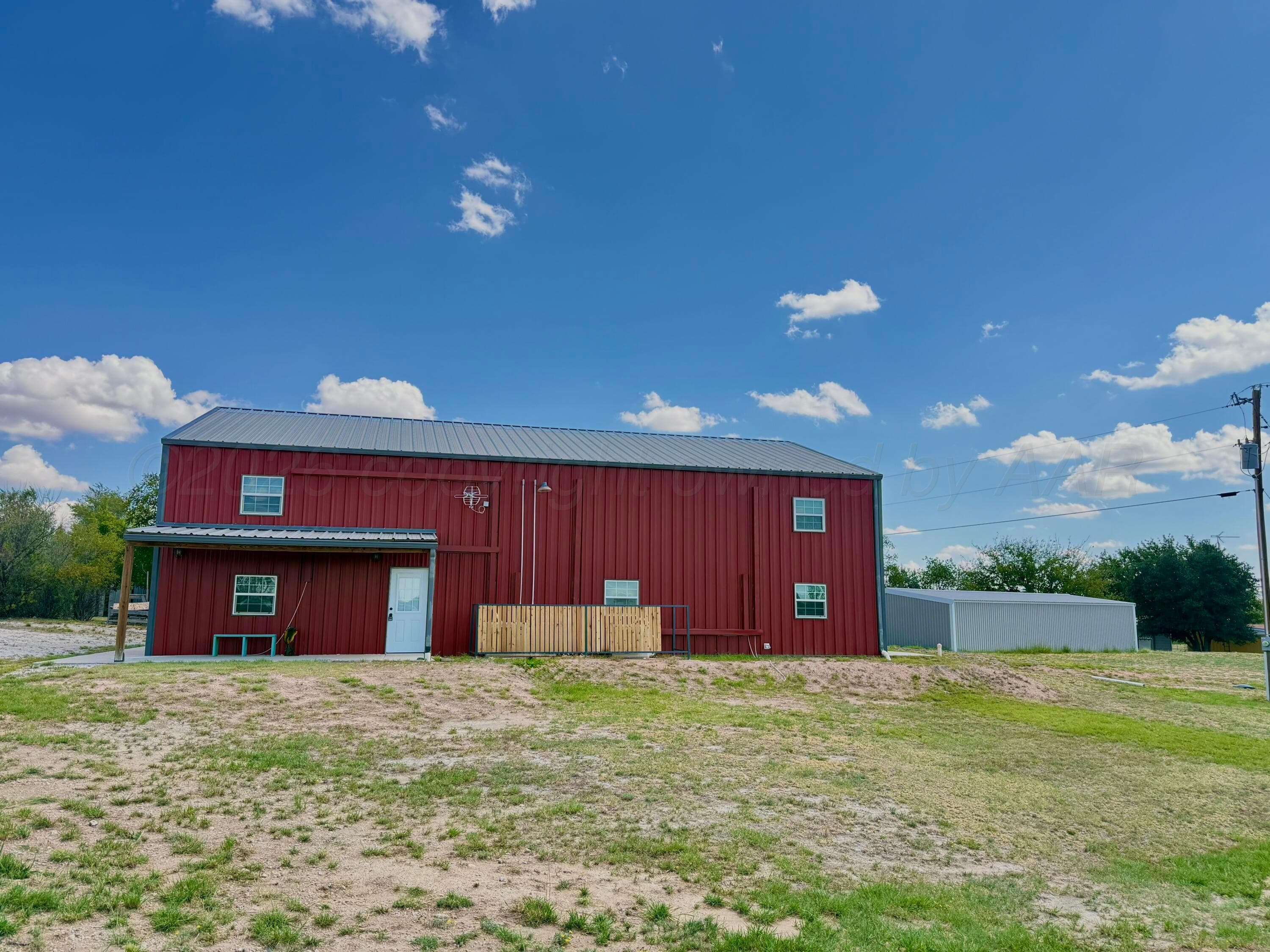 222 Bass Avenue, Howardwick, TX 79226