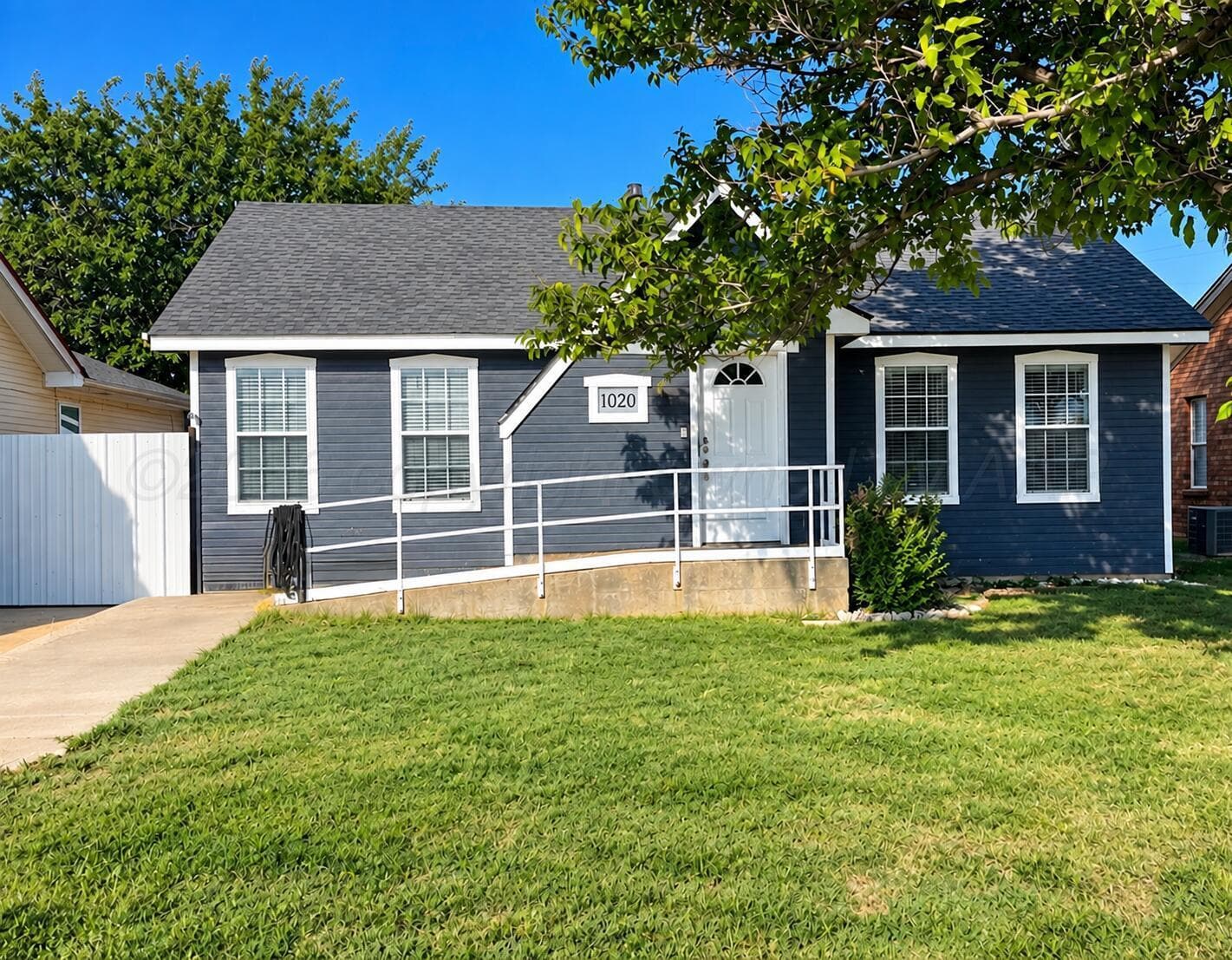 1020 DURRETT Avenue, Dumas, TX 79029-5125