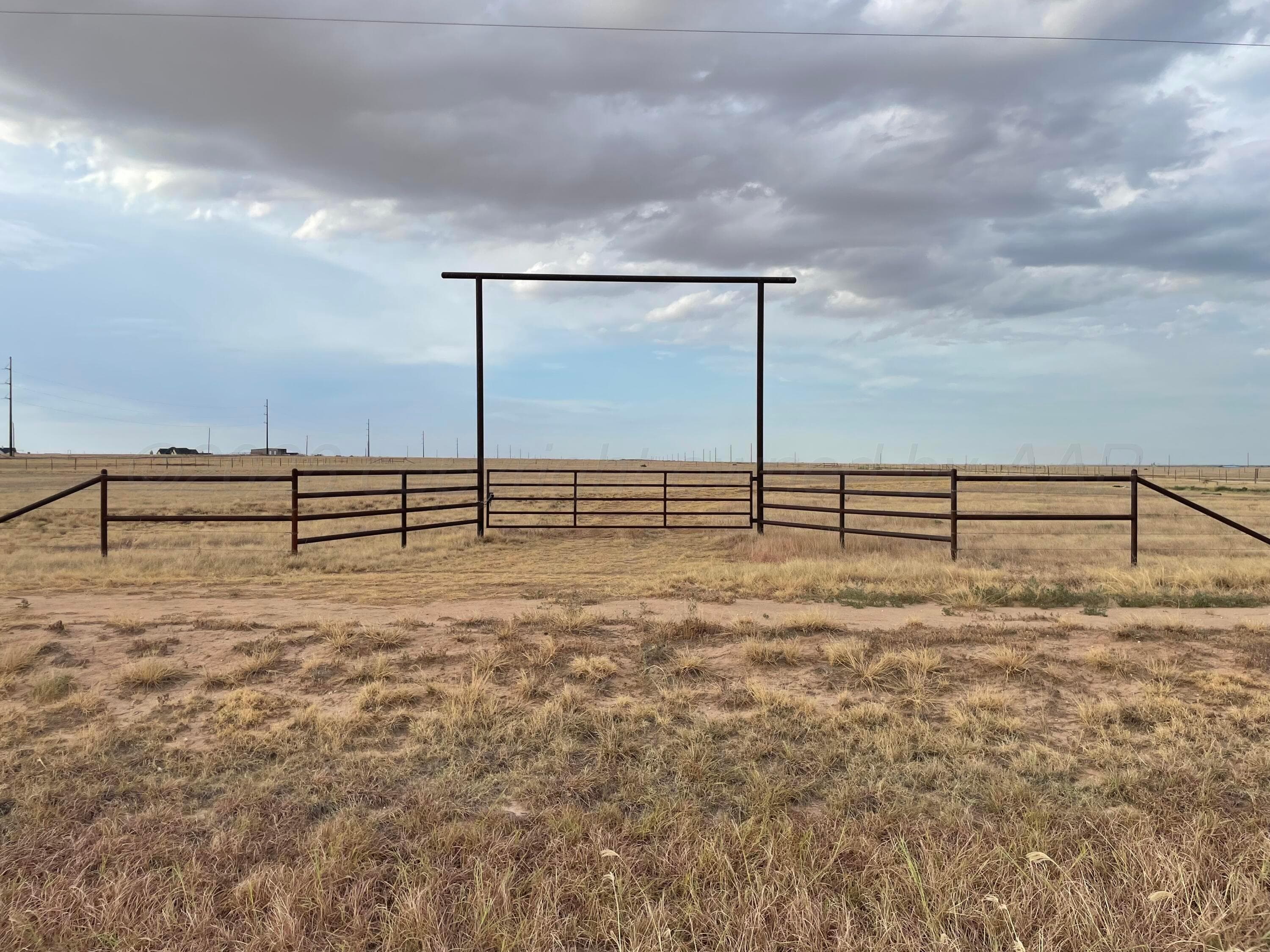2031 E CEMETERY Road, Canyon, TX 79015-8201