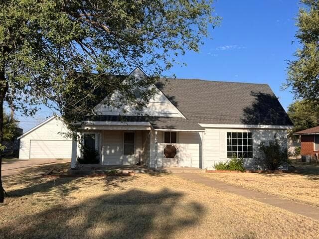 322 S Roland Street, Spearman, TX 79081
