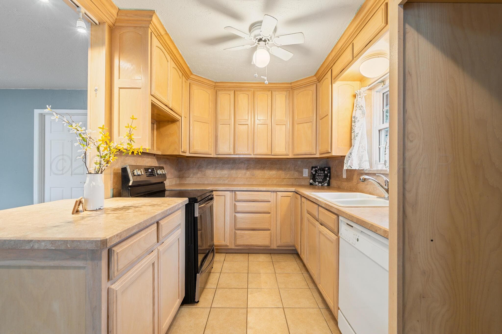 610 Avenue J, Hereford, TX 79045, photo 8