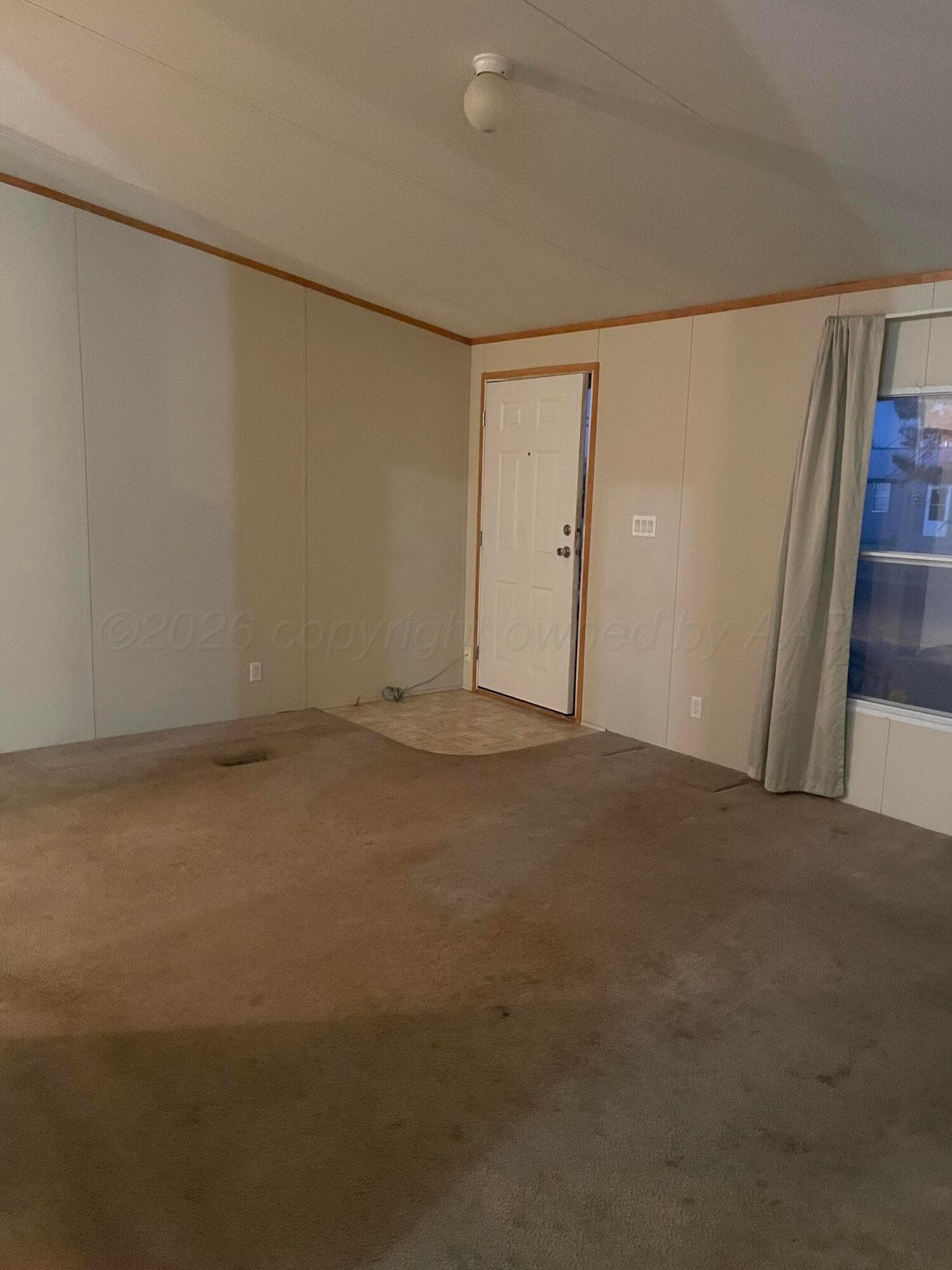 401 N Grace Street, Stratford, TX 79084, photo 2