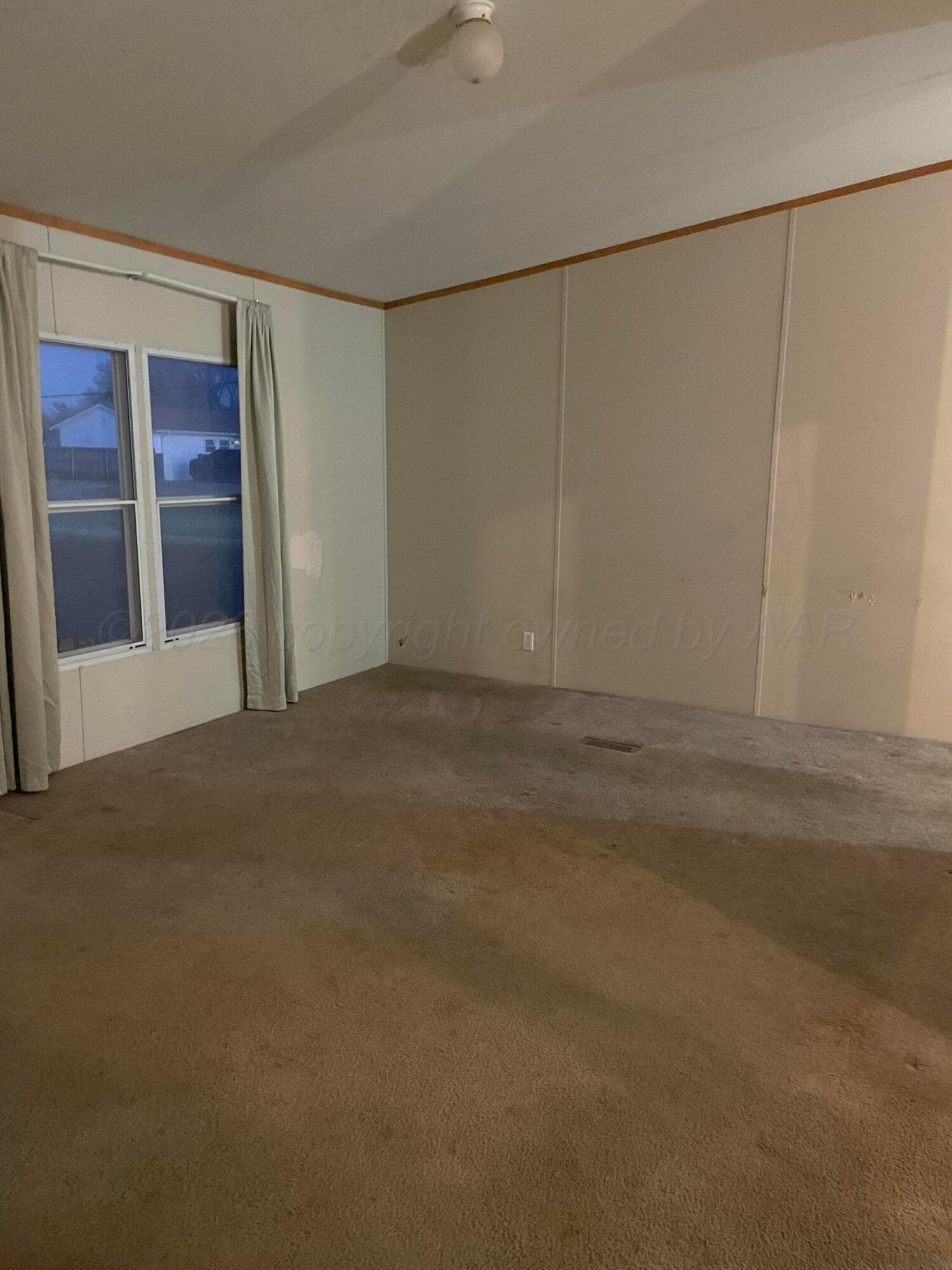 401 N Grace Street, Stratford, TX 79084, photo 3