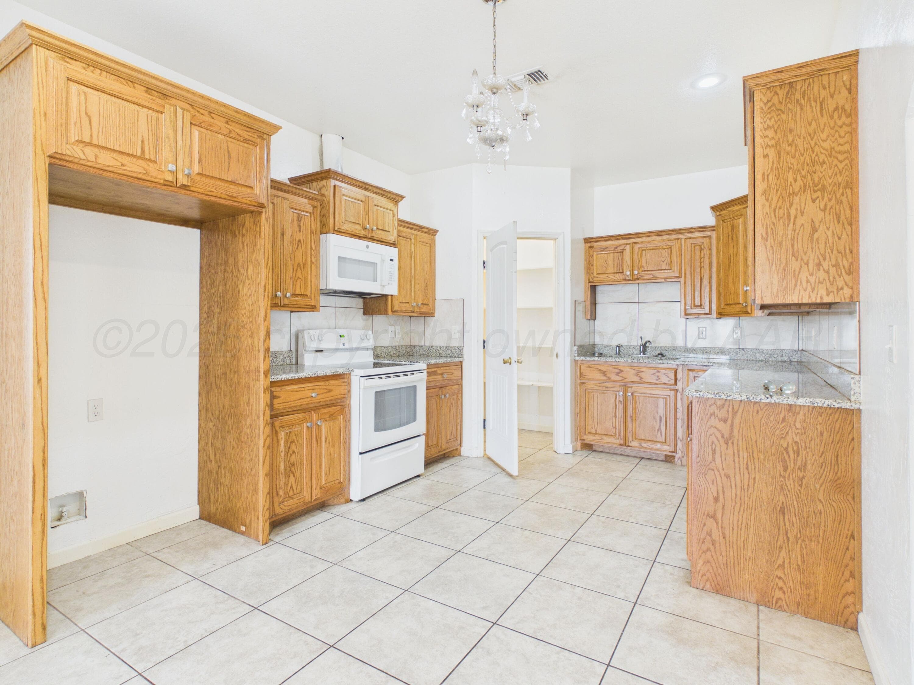 746 N WILLIAMS Street, Amarillo, TX 79107-5566, photo 4