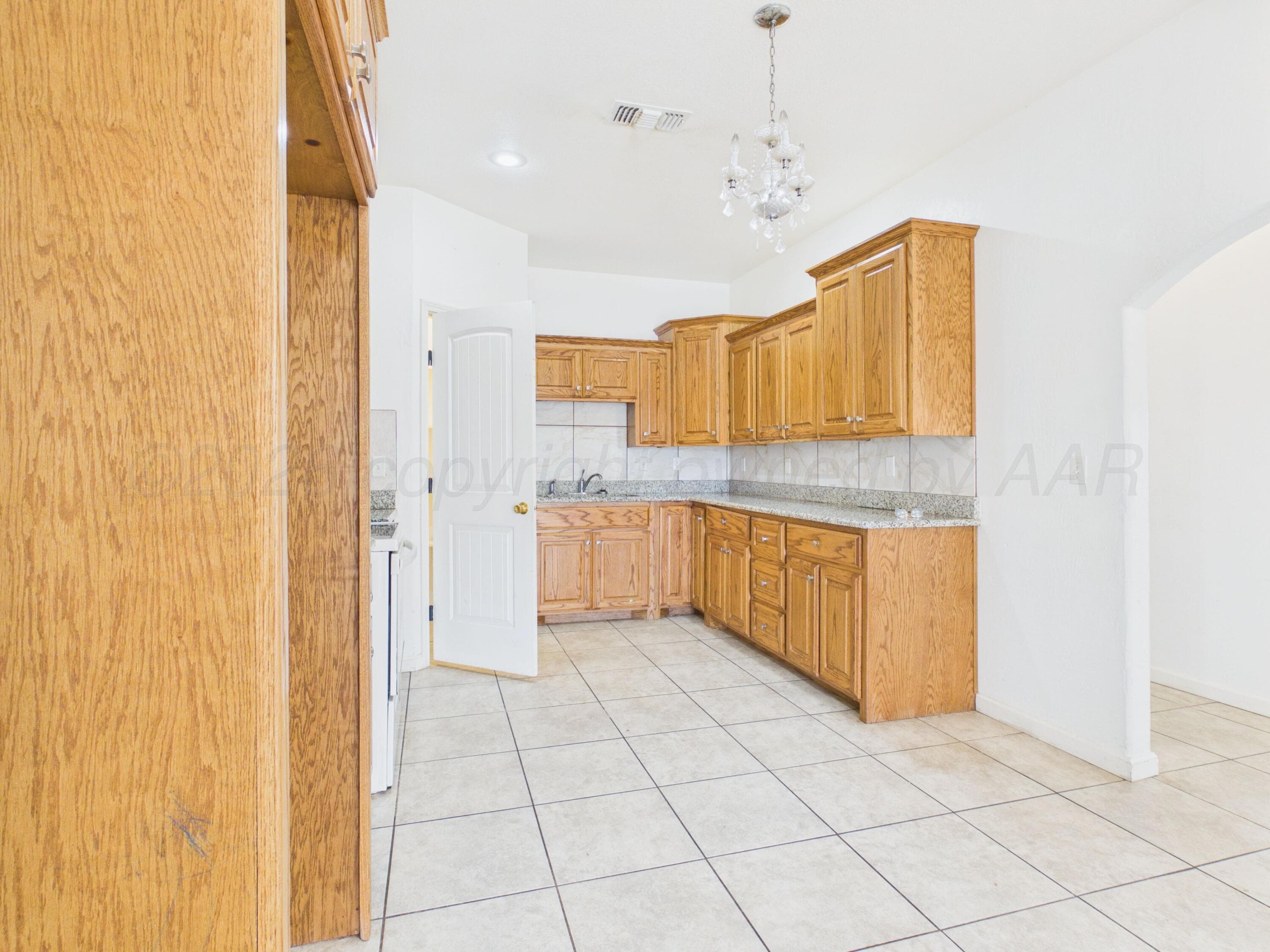 746 N WILLIAMS Street, Amarillo, TX 79107-5566, photo 5