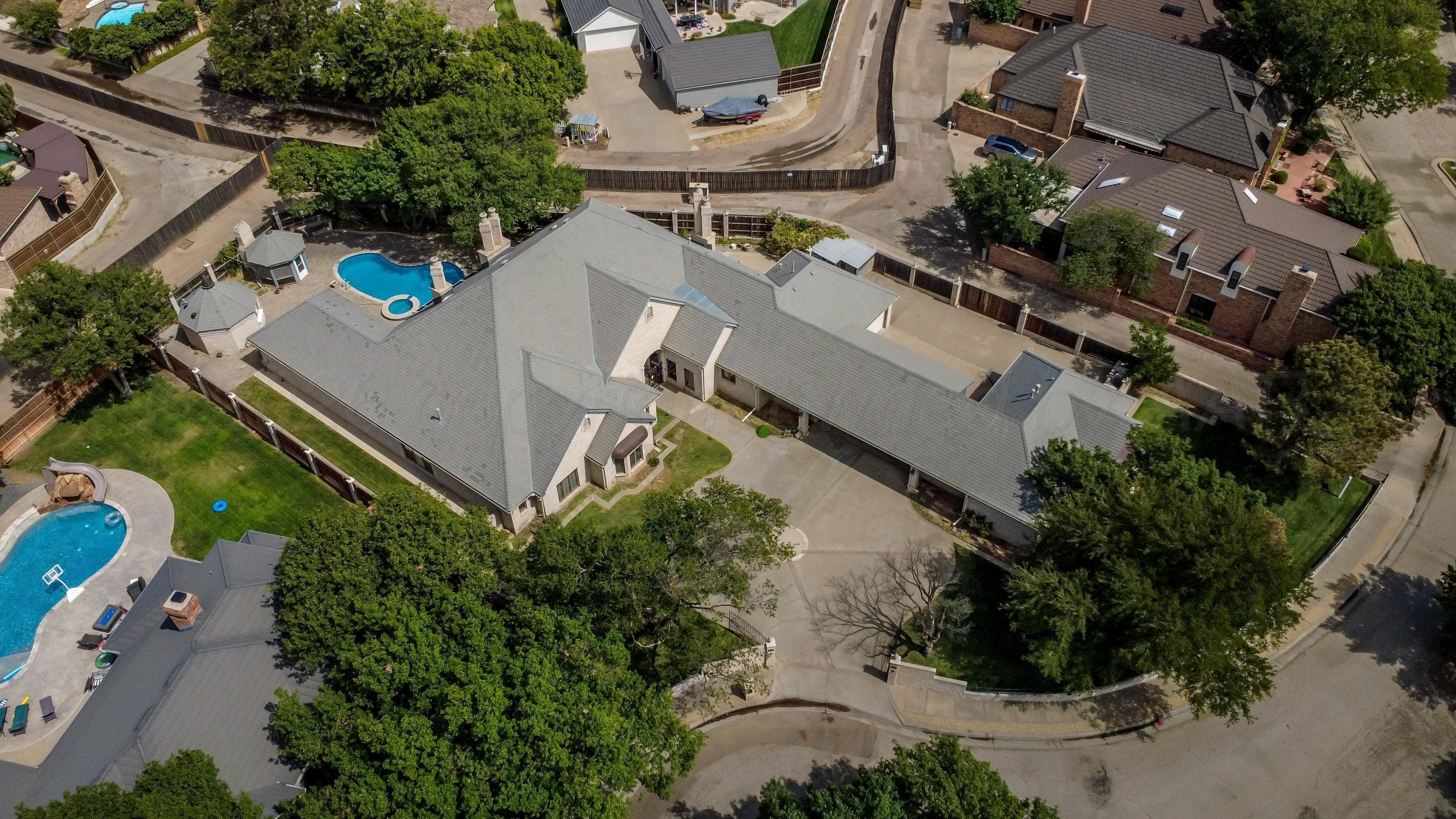 7216 VERSAILLES Drive, Amarillo, TX 79121-1812