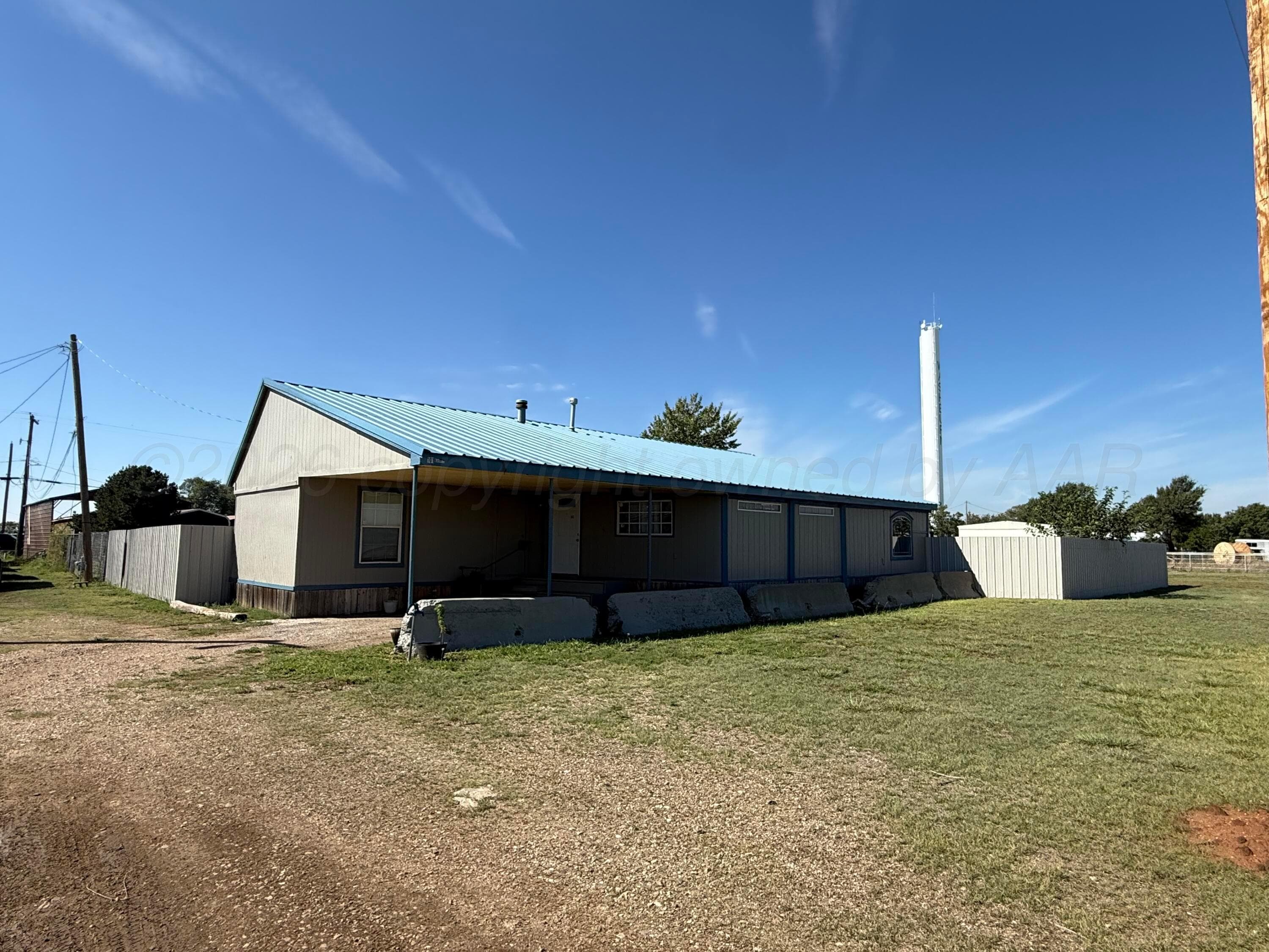 101 Gaines Street, Claude, TX 79019, photo 4