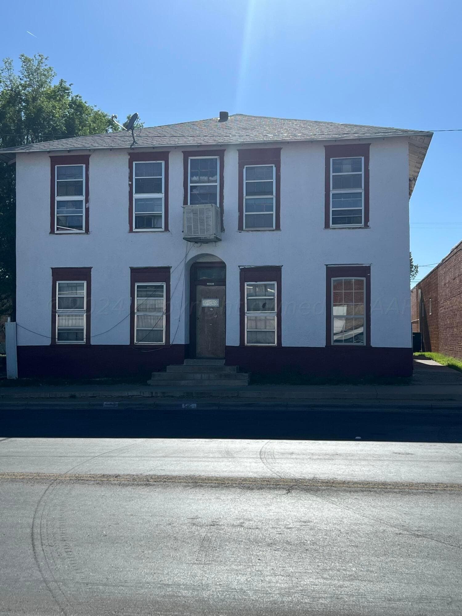 515 N Main Street, Friona, TX 79035
