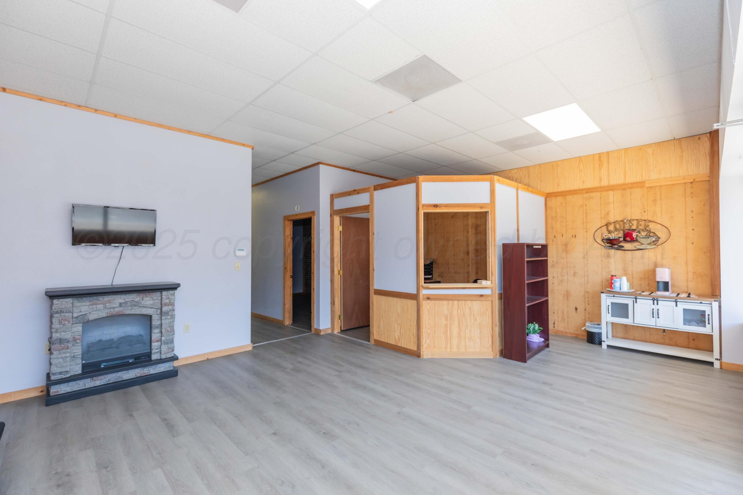 211 N Main Street, Shamrock, TX 79079, photo 8