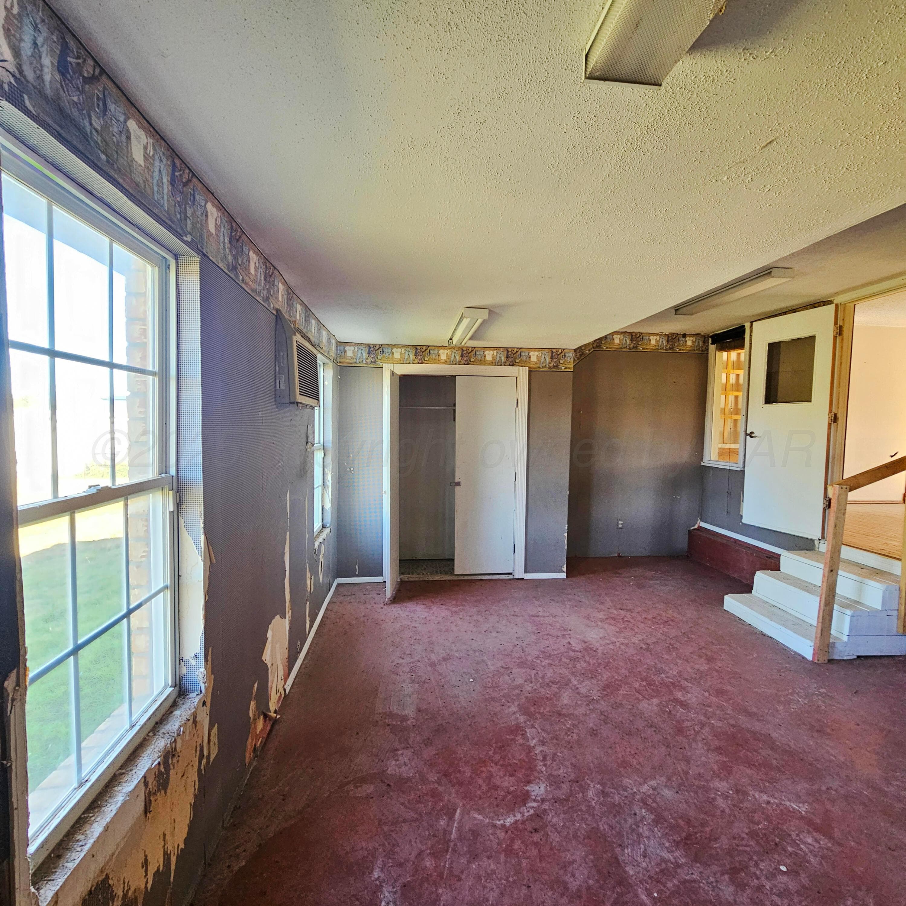 1302 S 3rd Street, Canadian, TX 79014, photo 4