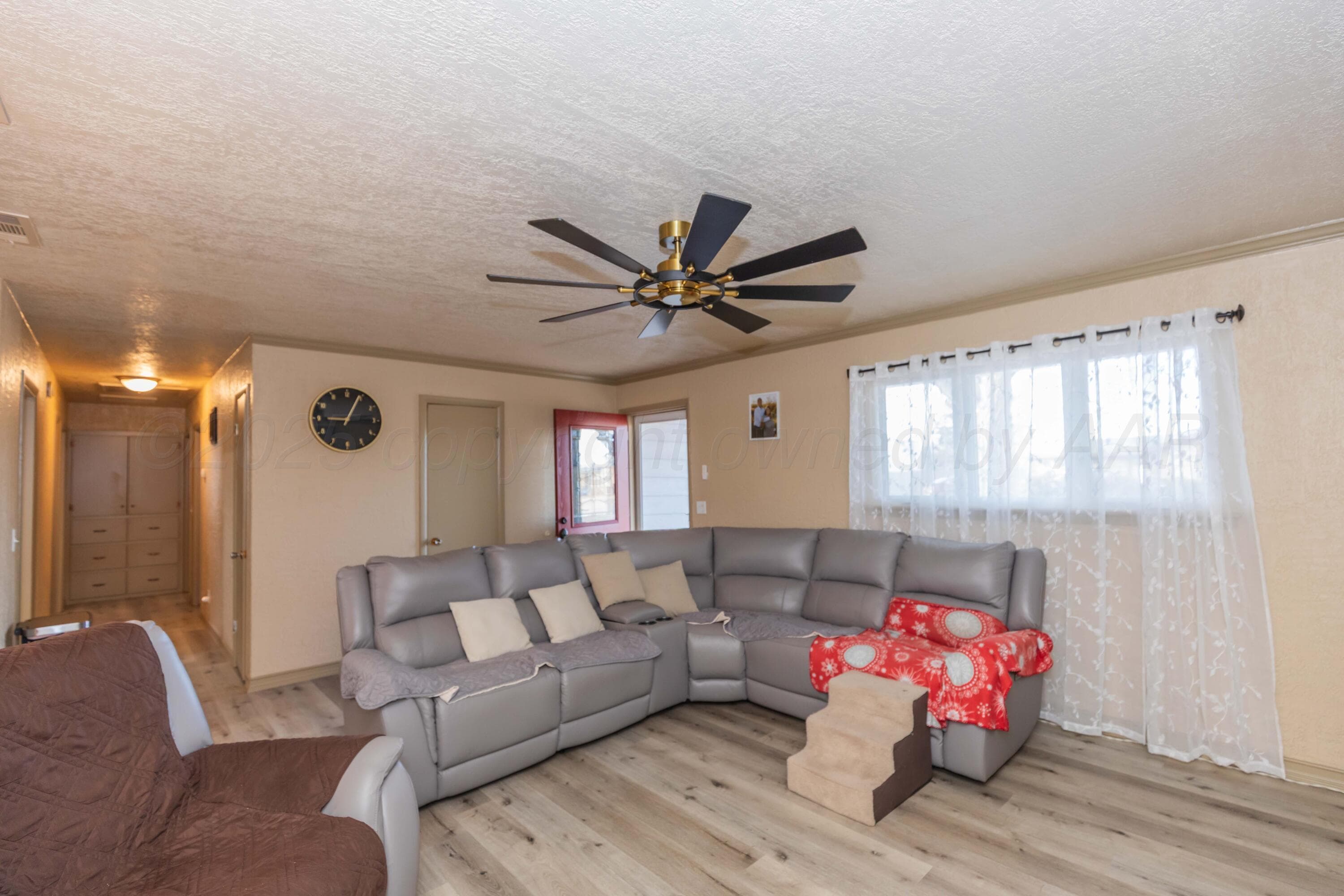 201 S Wall Street, Stratford, TX 79084, photo 7