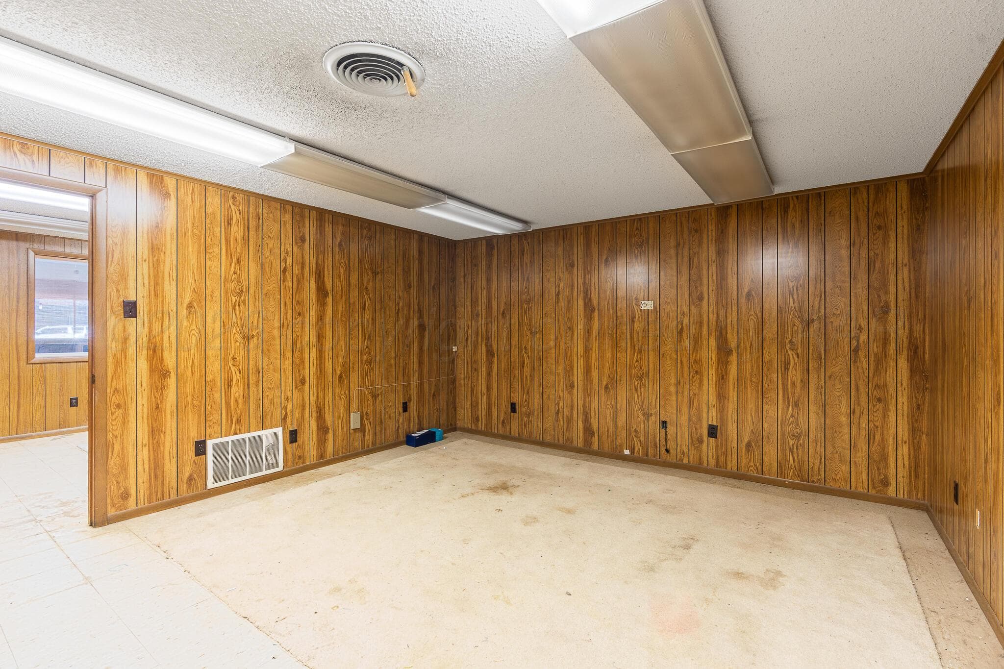 315 S CUYLER Street, Pampa, TX 79065-7313, photo 10