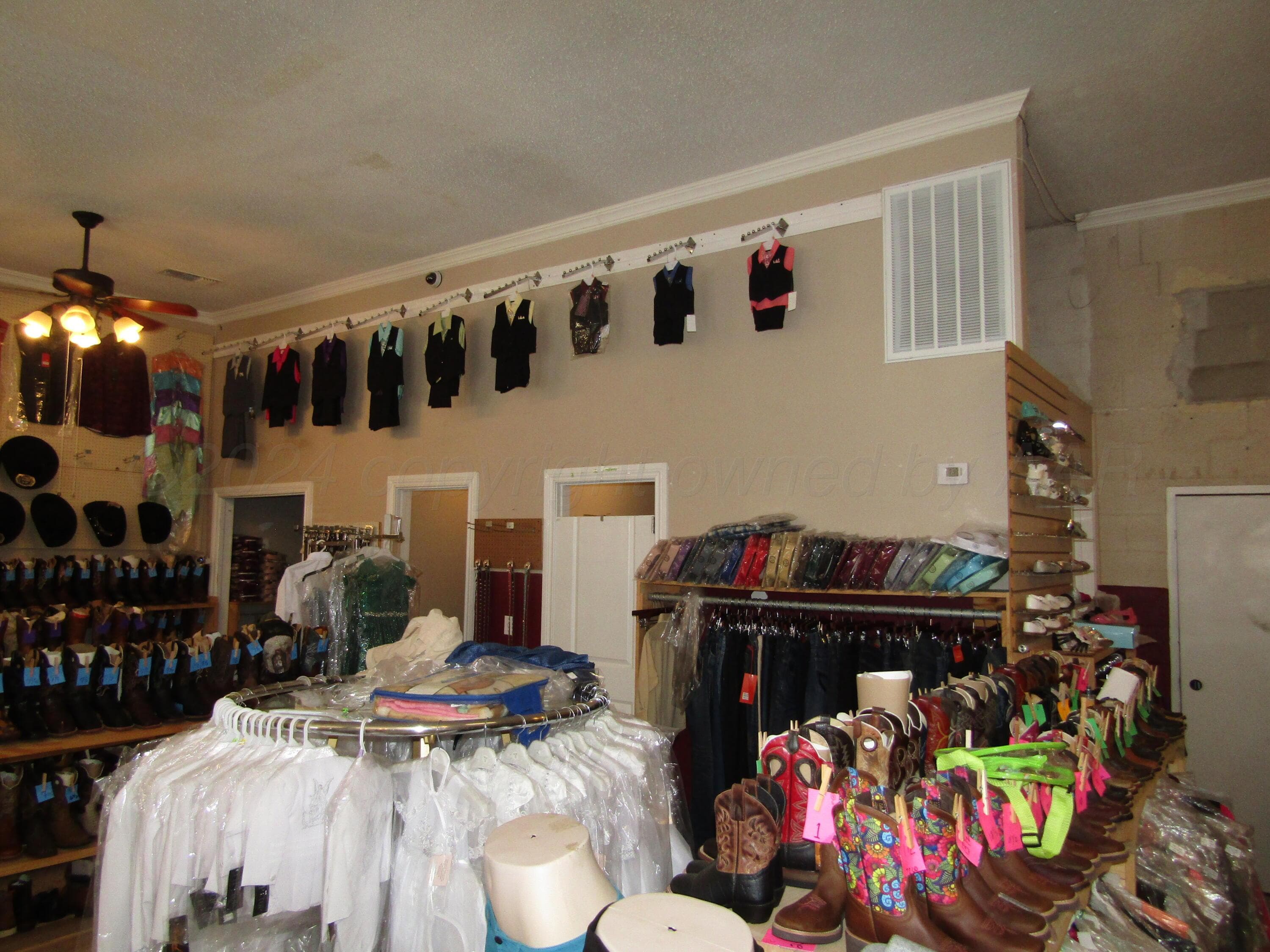 621 E 1st Street, Hereford, TX 79045, photo 9