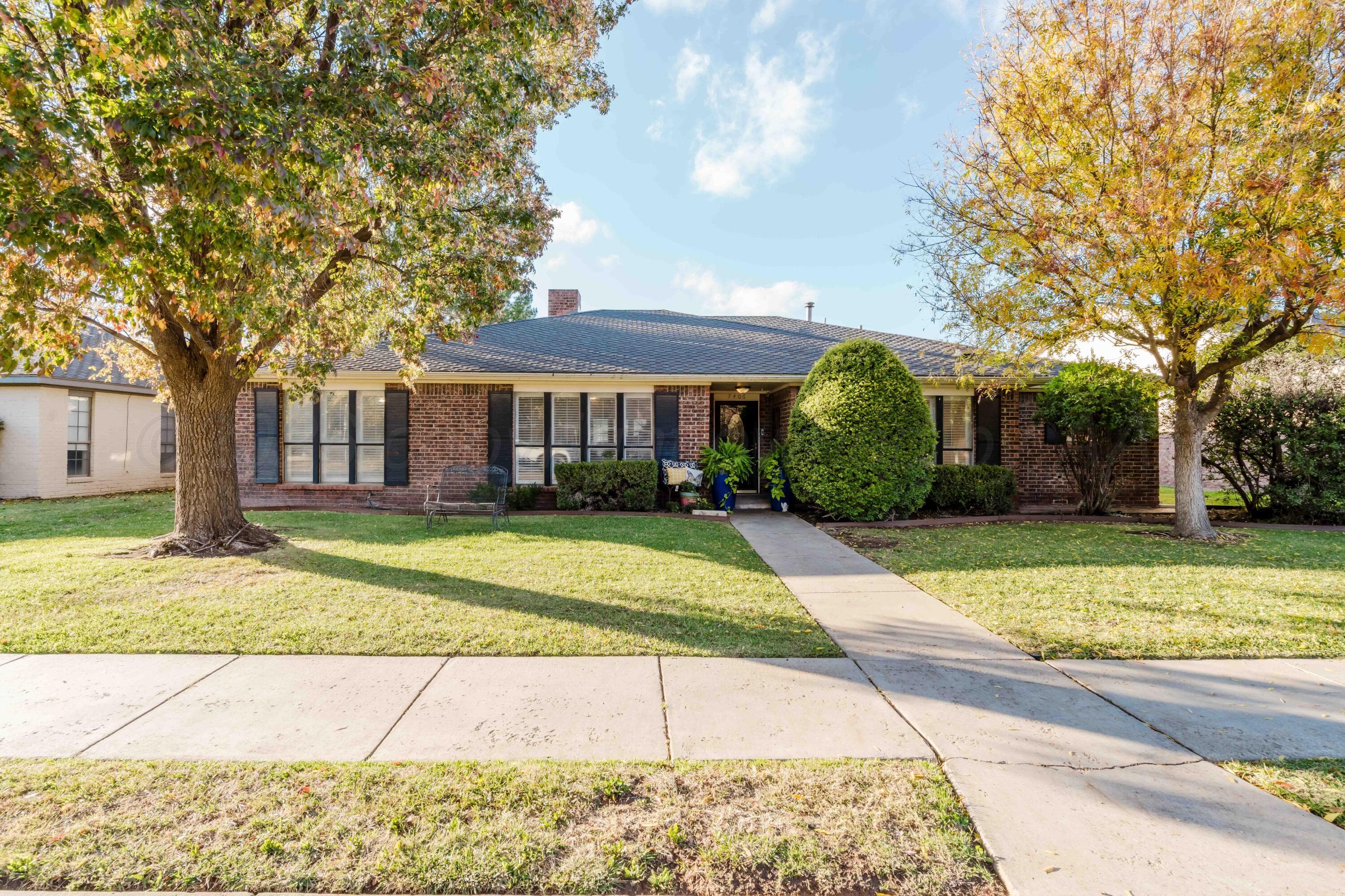 7406 SLEEPY HOLLOW Boulevard, Amarillo, TX 79121-1627