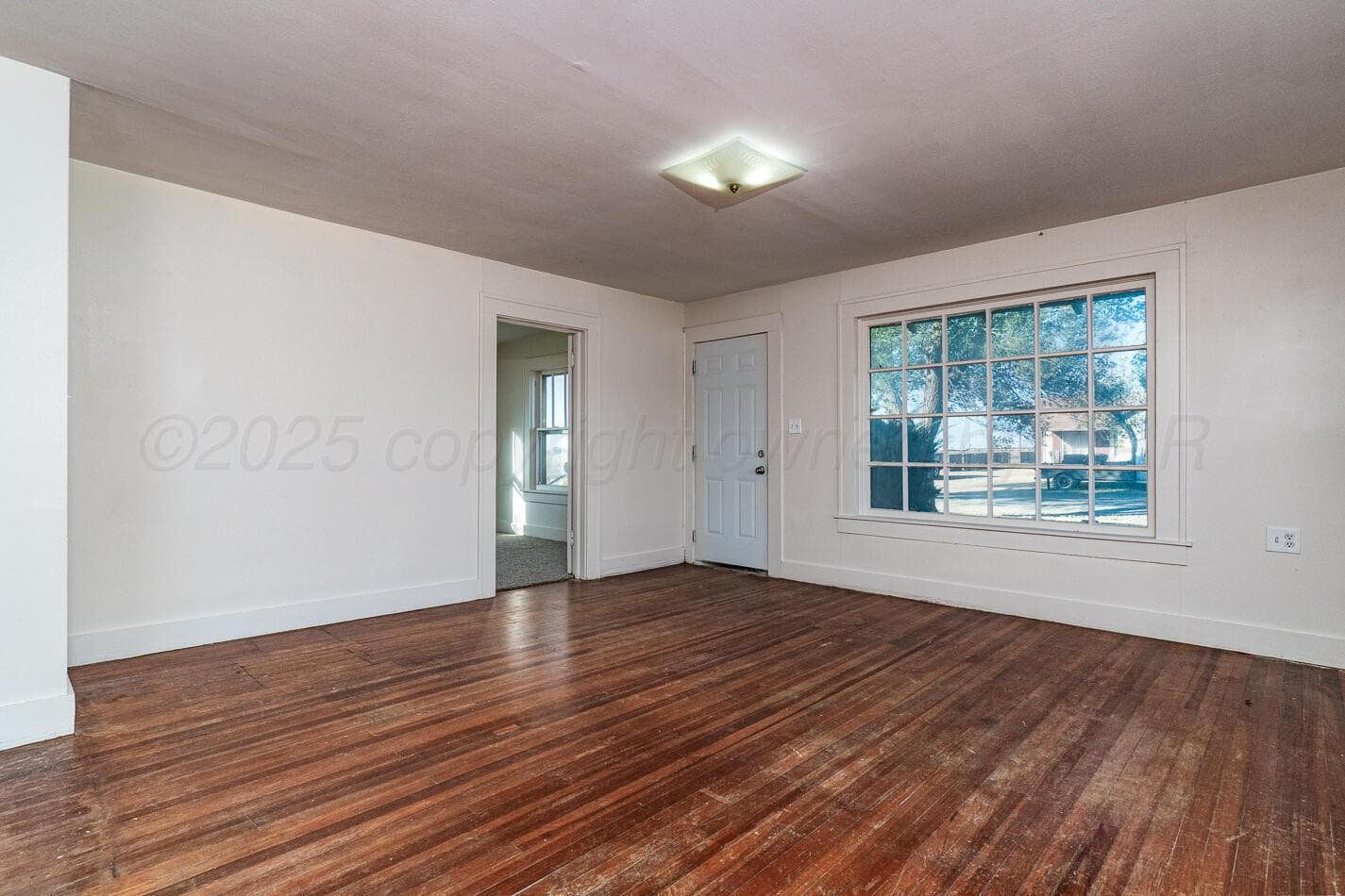 115 S Whorton Avenue, Happy, TX 79052, photo 9