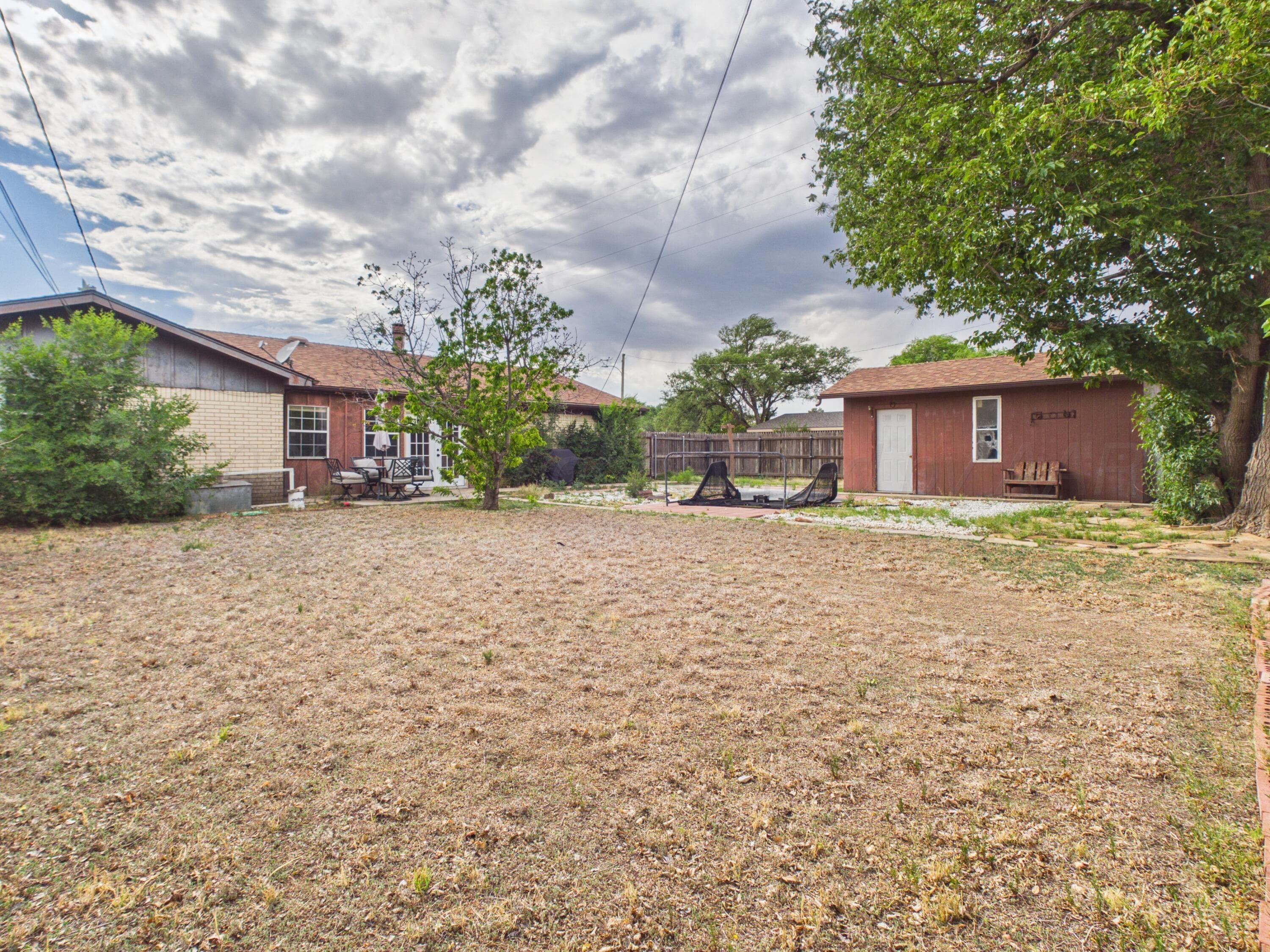 318 CEDAR Avenue, Dumas, TX 79029-2802, photo 26