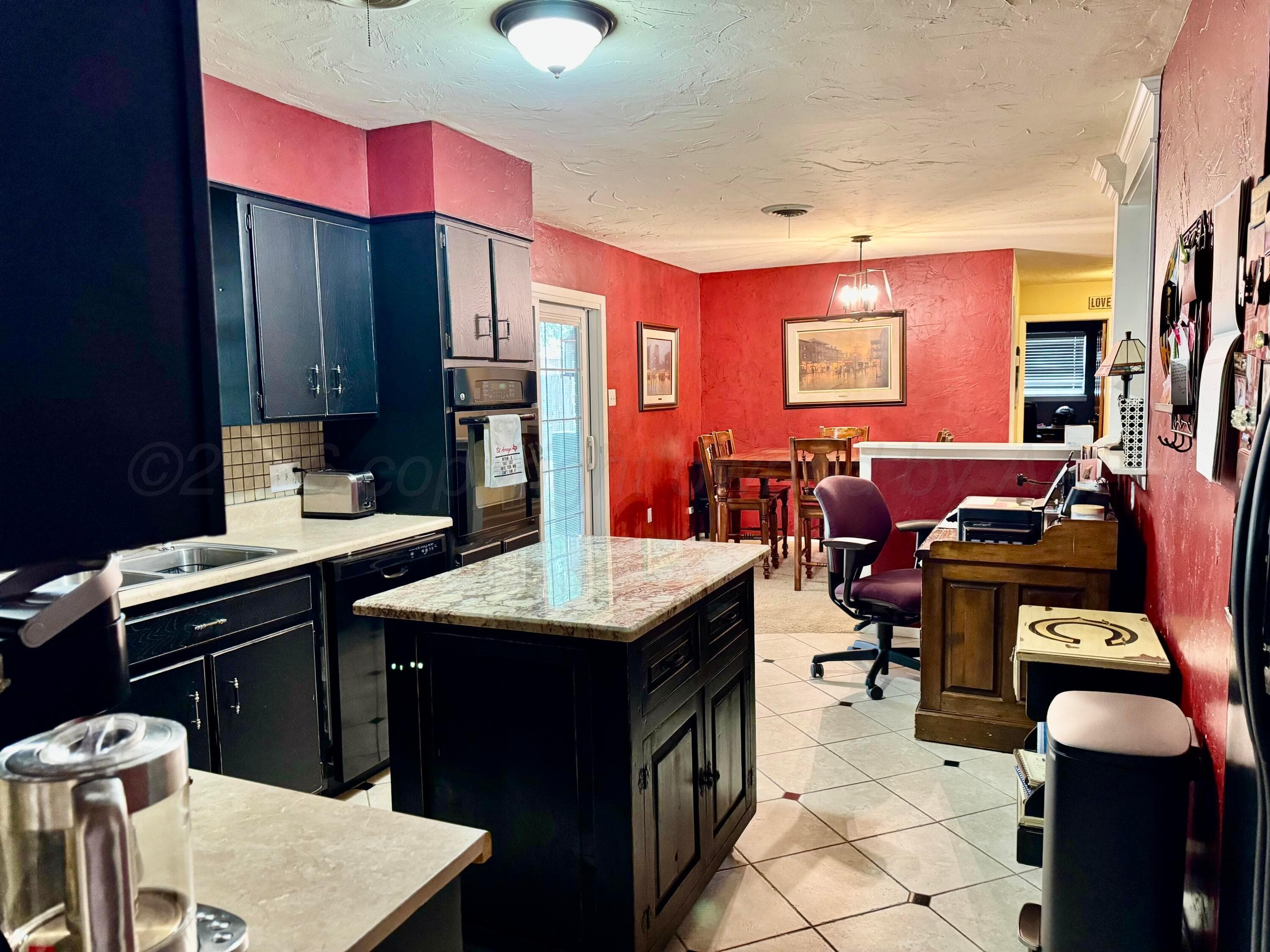 1639 S Willard Avenue, Canadian, TX 79014, photo 9