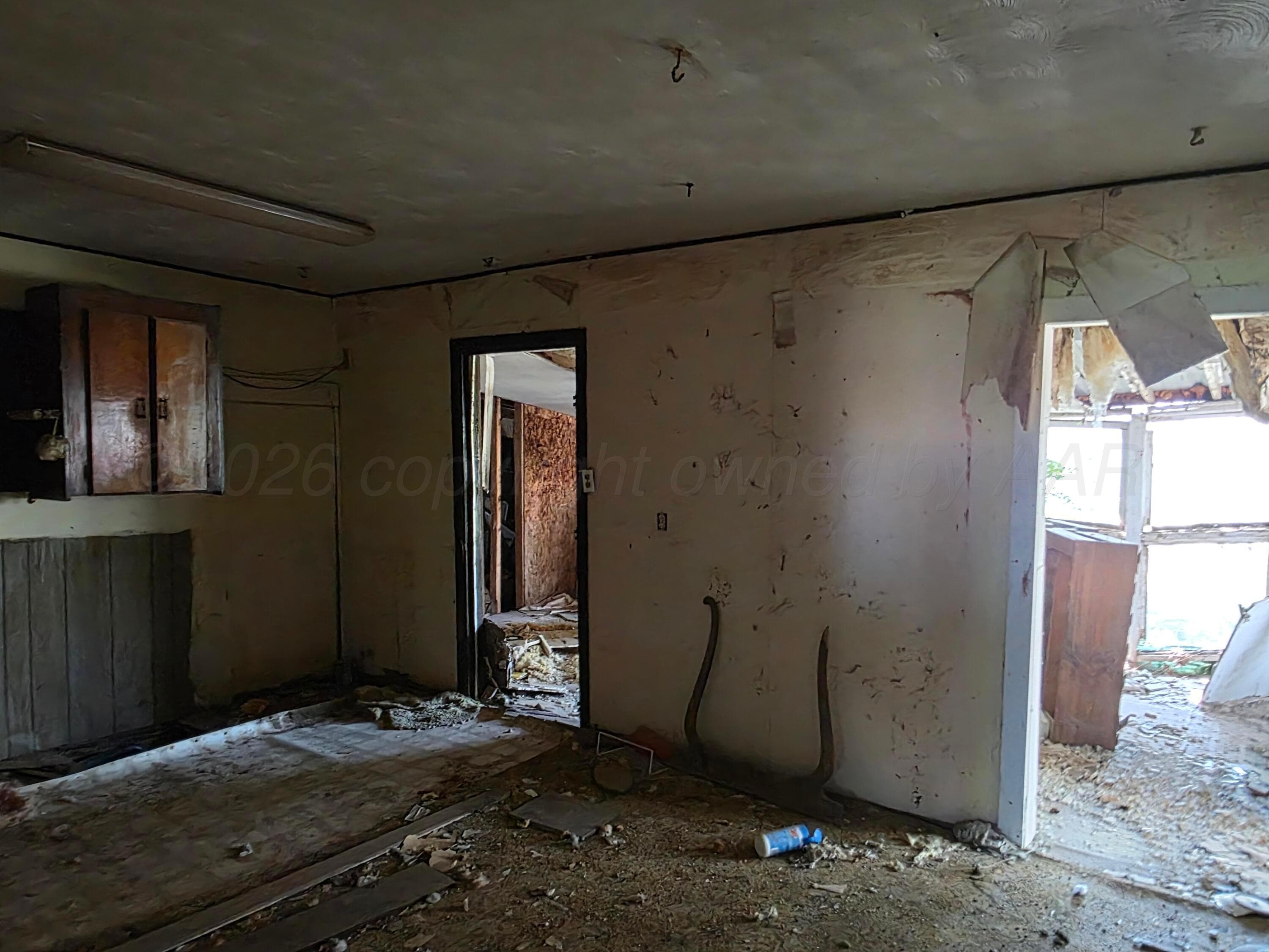 522 S Ballard Street, Pampa, TX 79065-7406, photo 9