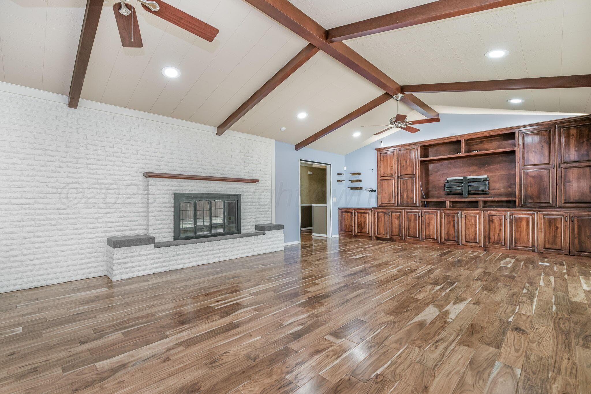 210 N Texas Avenue, Hereford, TX 79045, photo 9