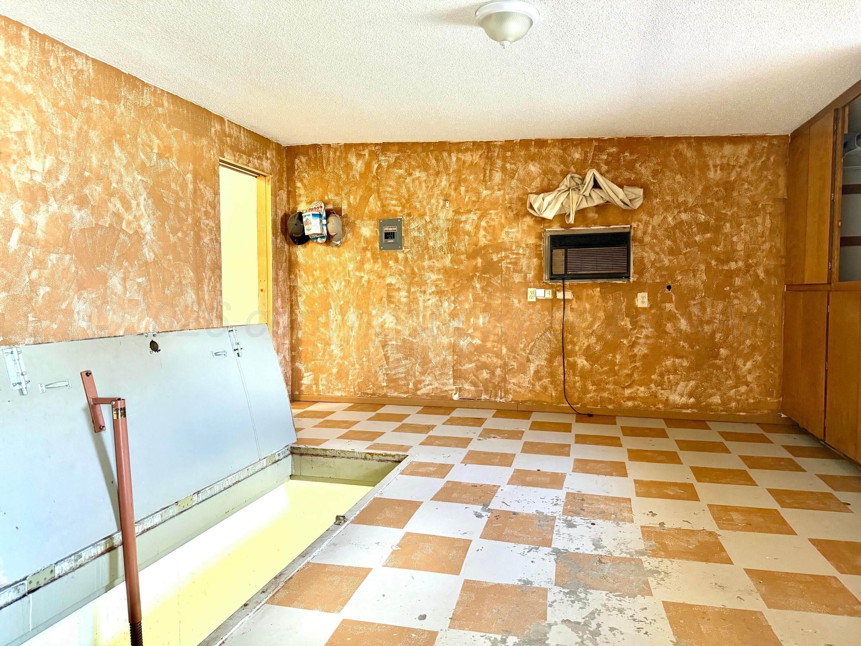519 E 2nd, Stinnett, TX 79083, photo 23
