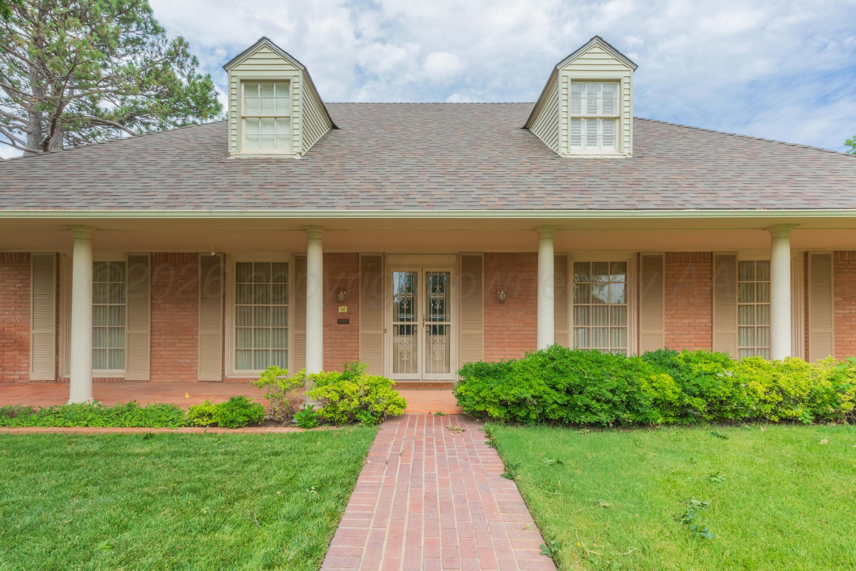 2131 N Charles Street, Pampa, TX 79065