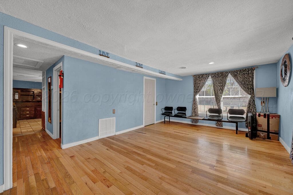 1332 NW 10th Avenue, Amarillo, TX 79107, photo 6