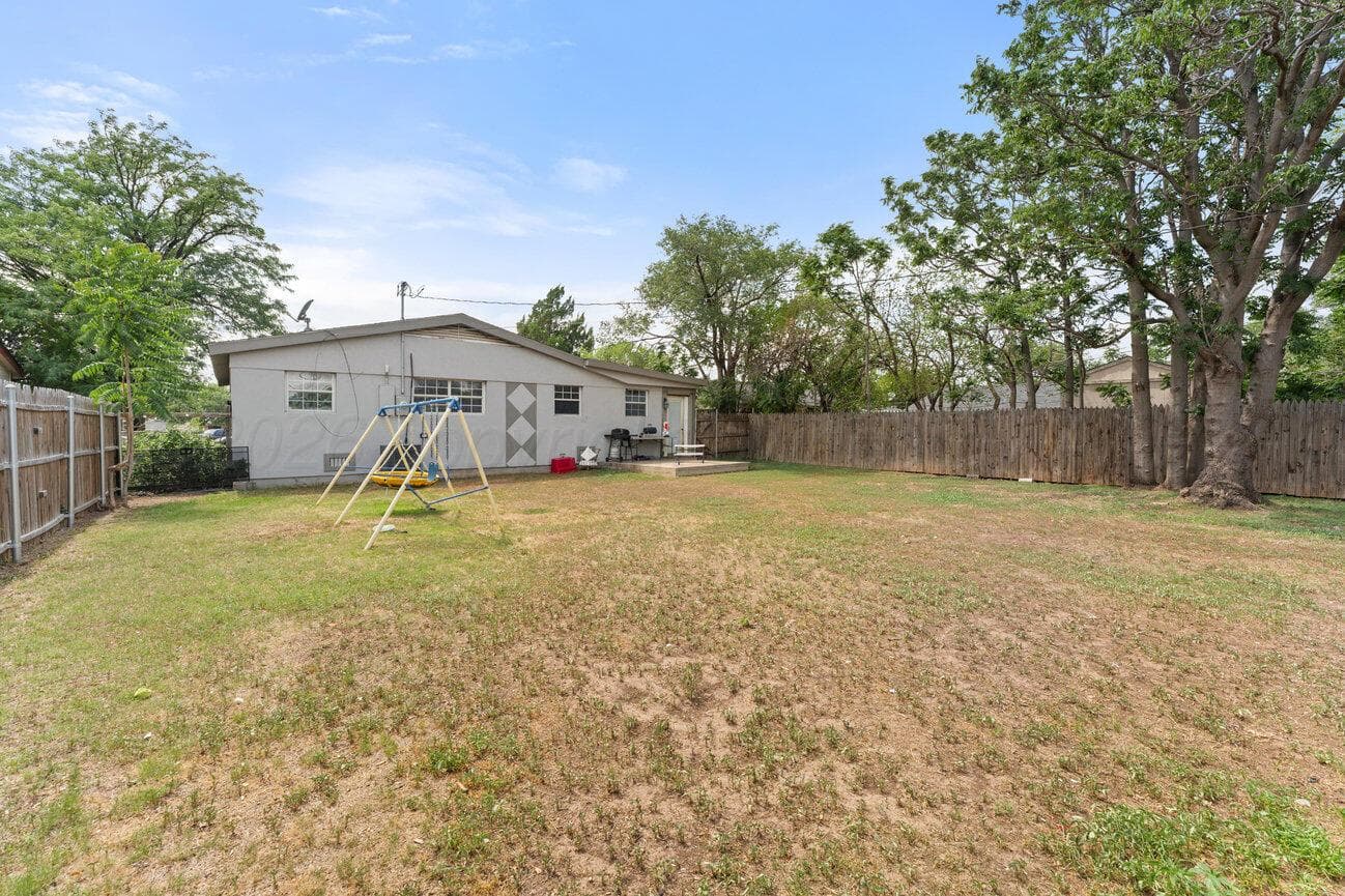 1521 LOCKNEY Street, Amarillo, TX 79106-2405, photo 27