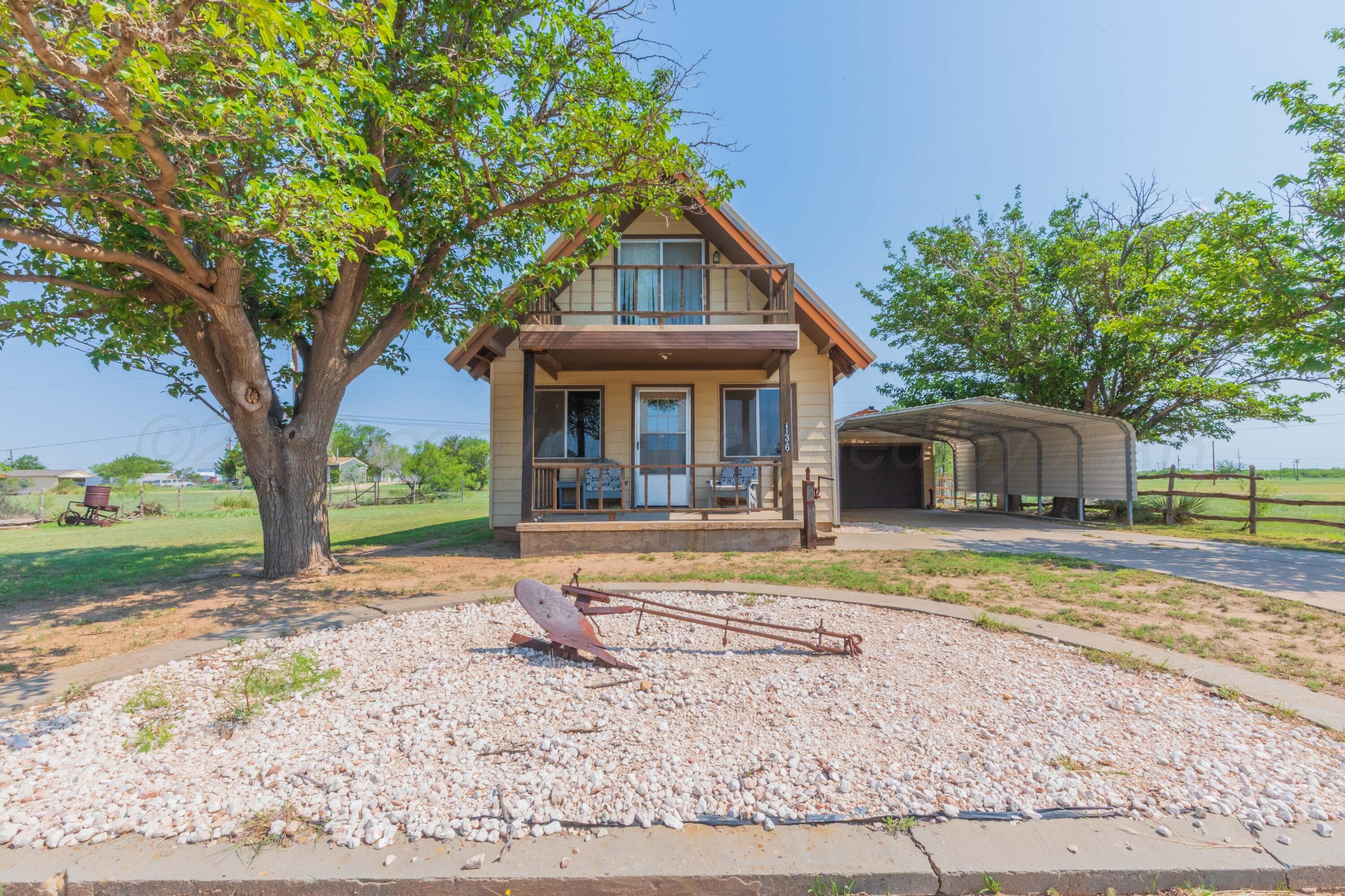 136 Dana Drive, Howardwick, TX 79226