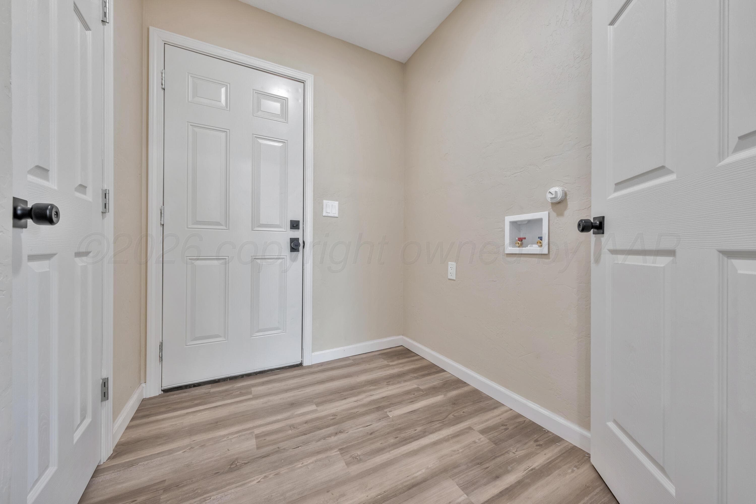 809 N MADDOX Avenue, Dumas, TX 79029-7813, photo 14
